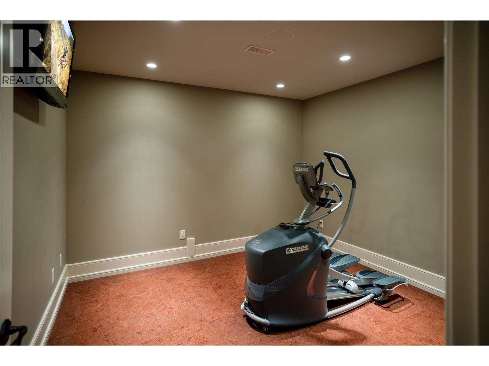 710 ARBOR VIEW Drive, Kelowna