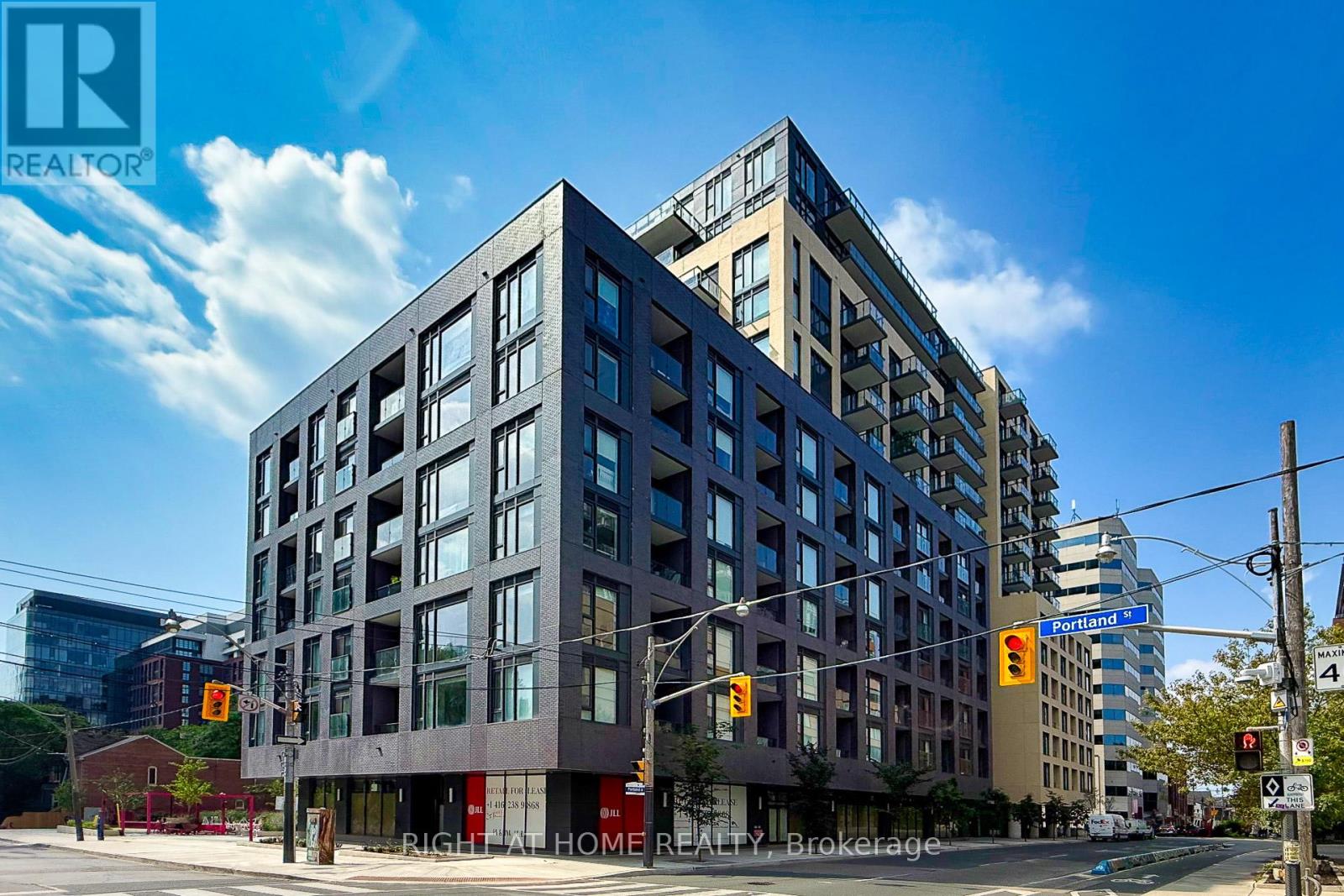 #623 543 RICHMOND STREET W - 1