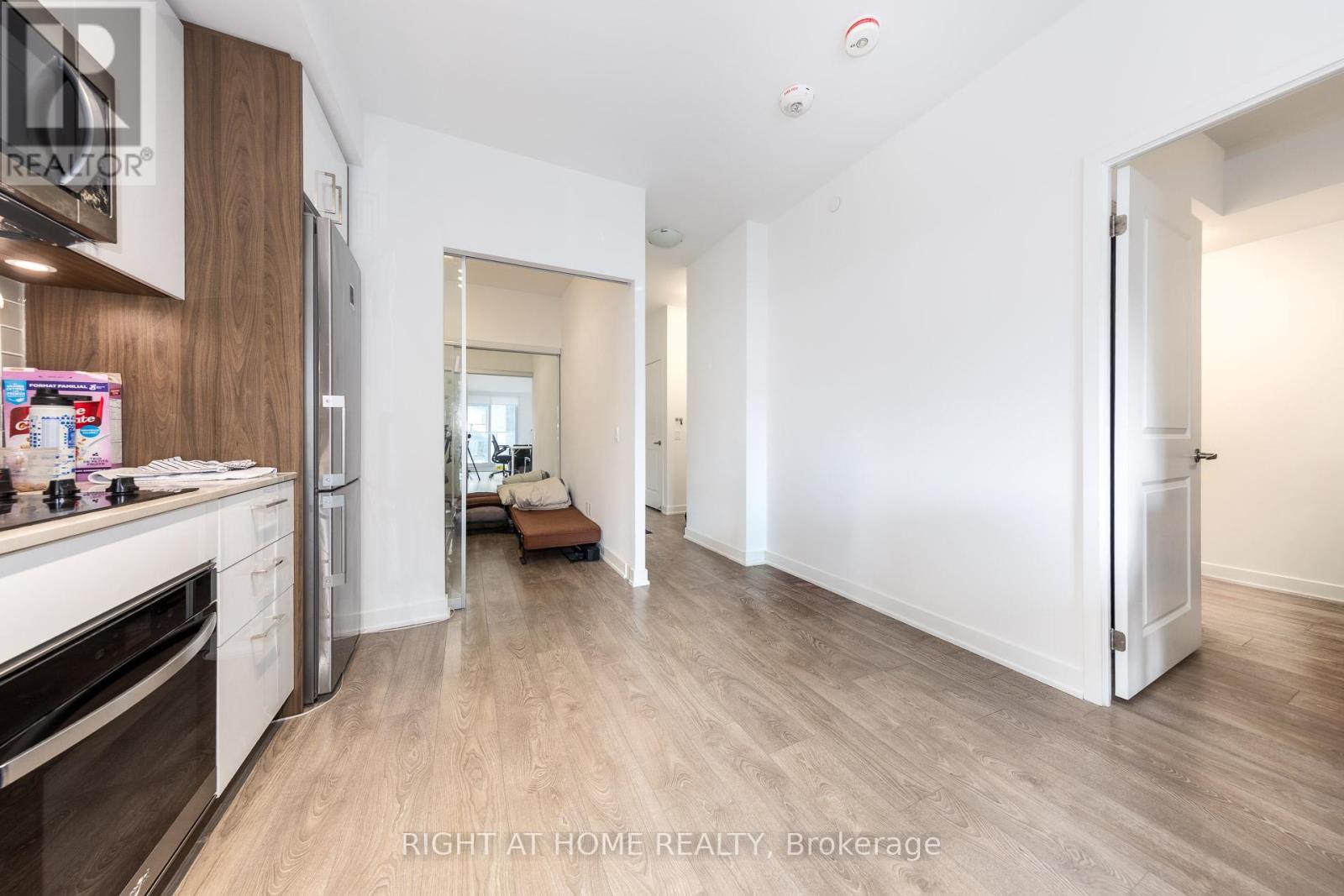 #623 543 RICHMOND STREET W - 15