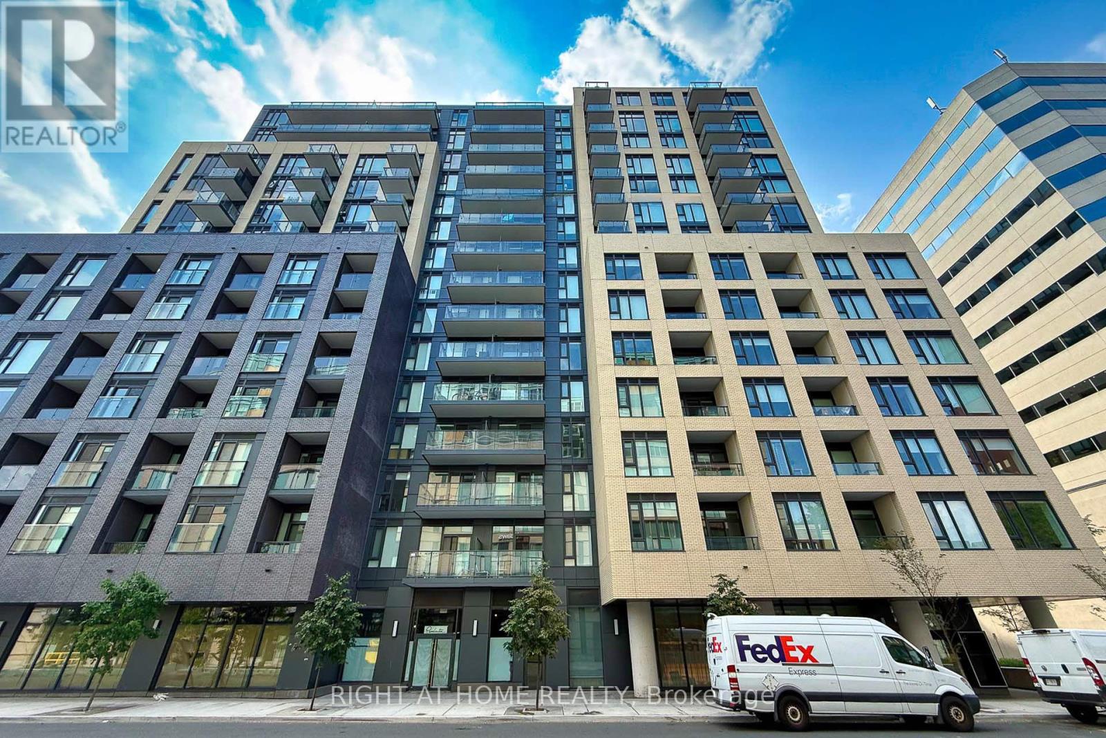 #623 543 RICHMOND STREET W - 31