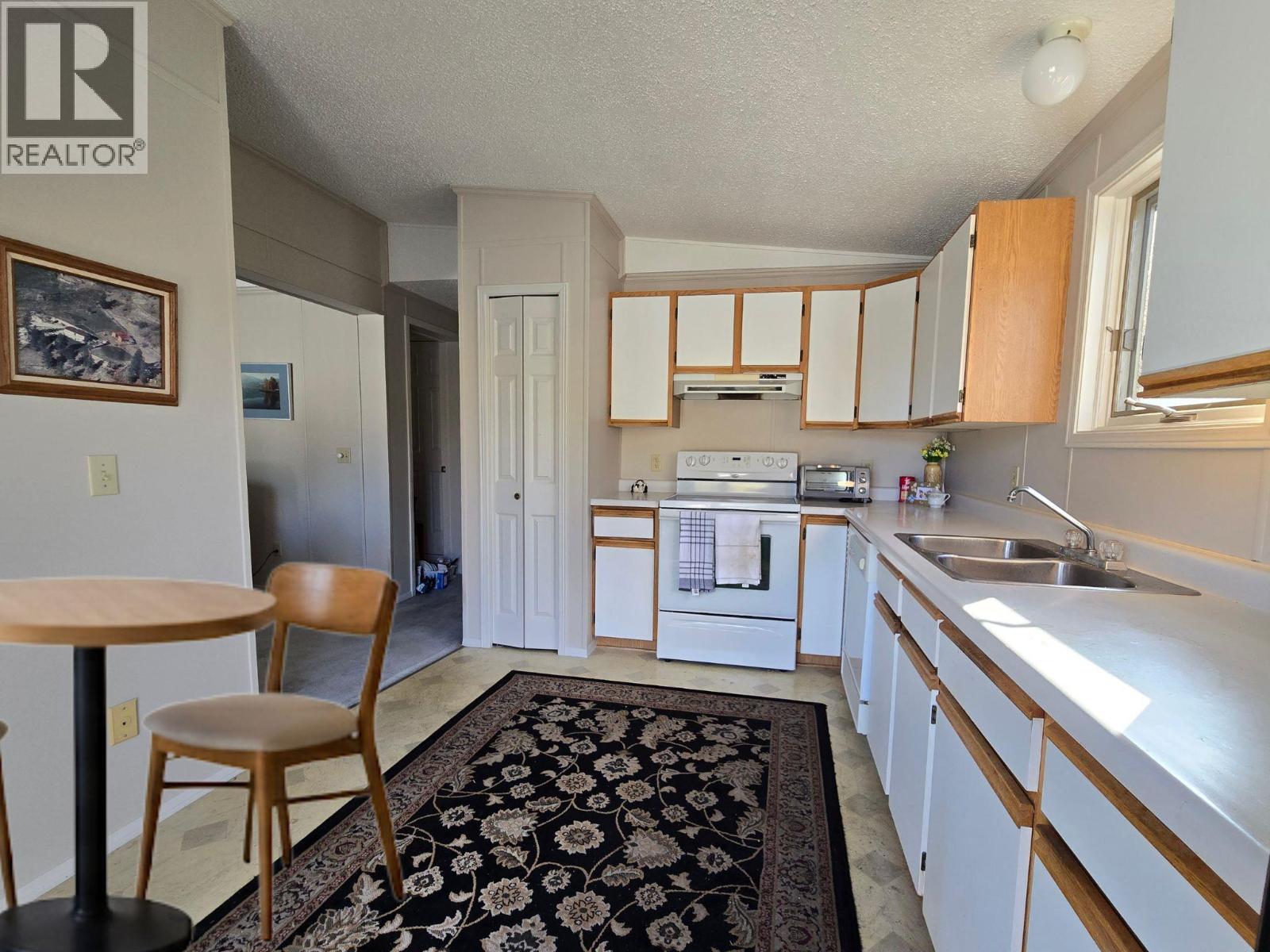 6677 Park Drive Unit# 29, Oliver