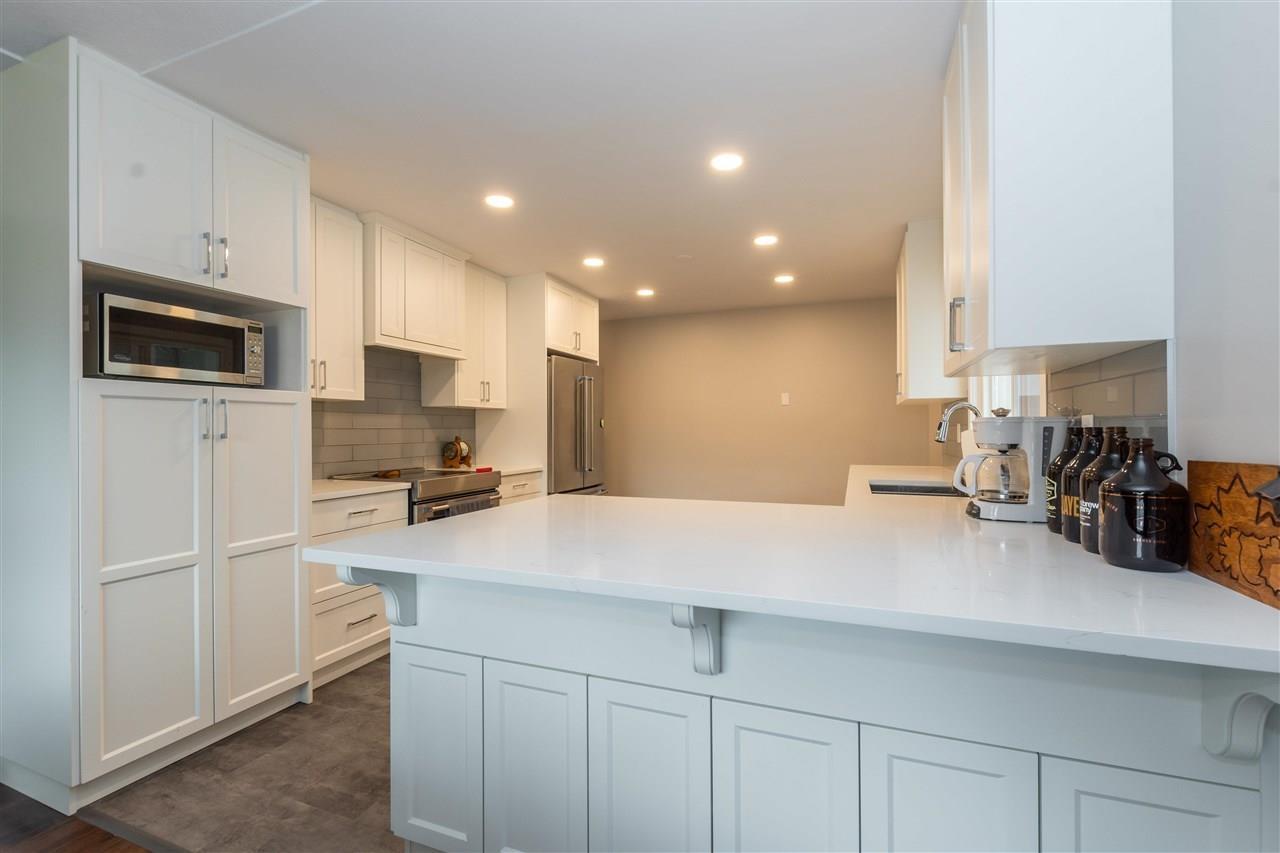 9660 YOUNG ROAD, Chilliwack Proper East, Chilliwack