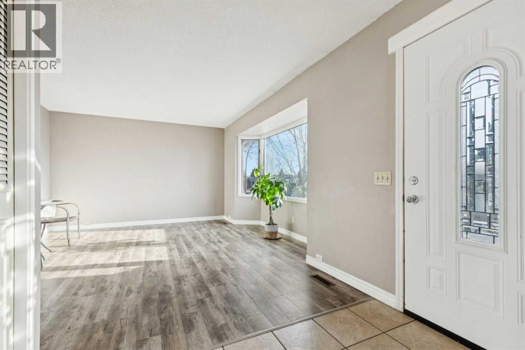 Single Family House Bungalow for Sale in  Huntcroft Road NE Huntington Hills Calgary 