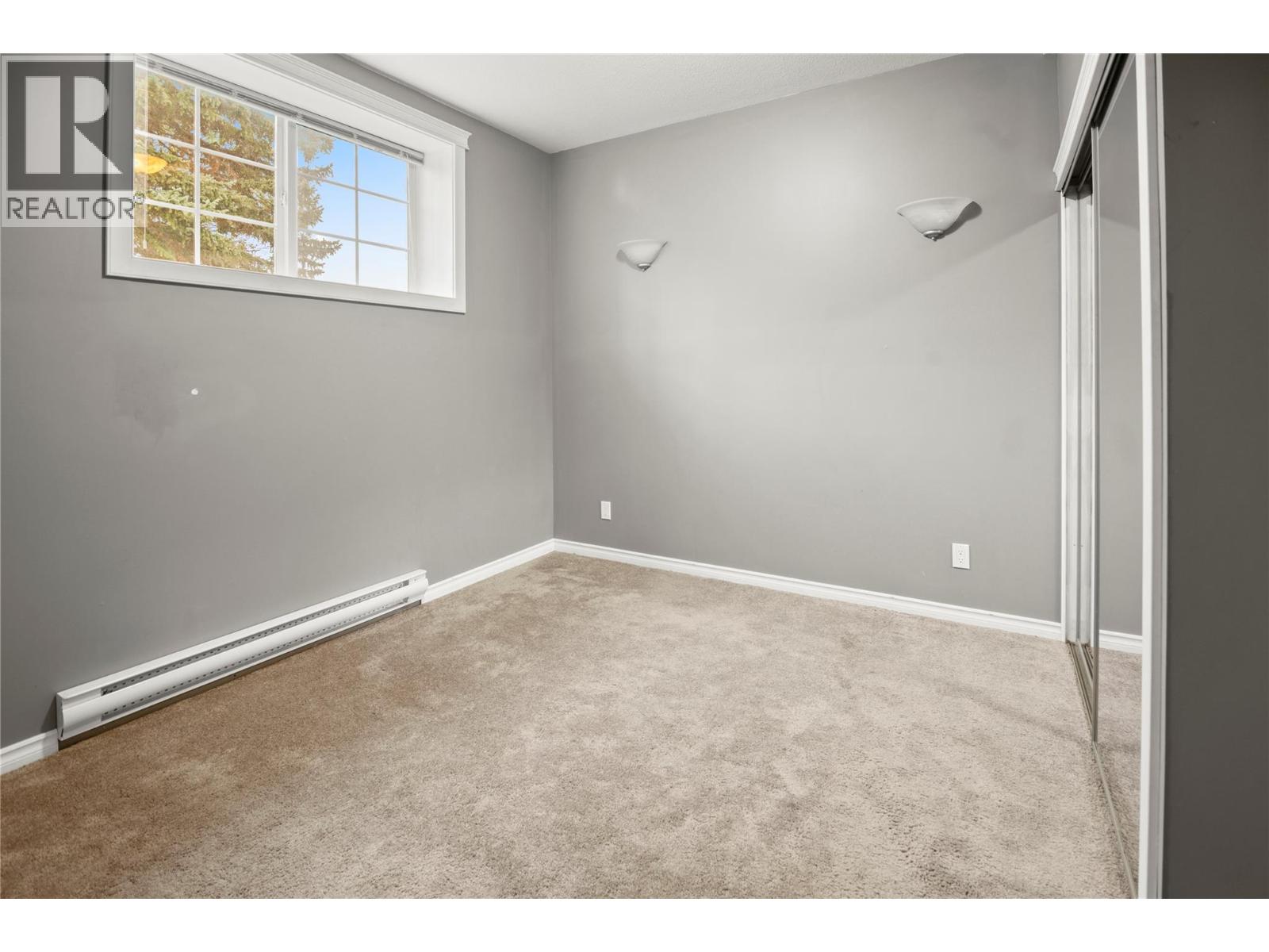 4772 BURNS Avenue, Canal Flats