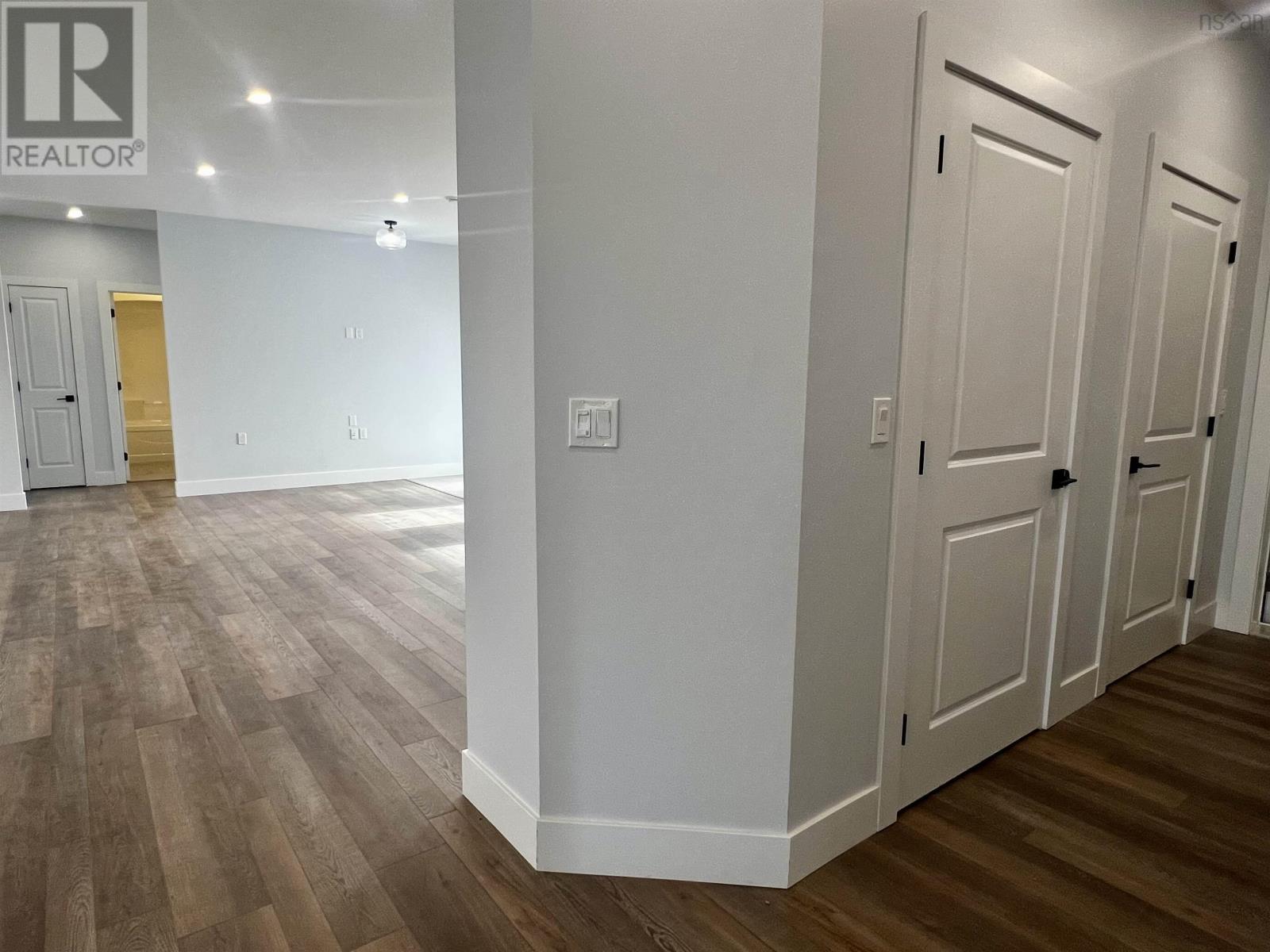 Property 29 of 49 of 34 Centennial Drive