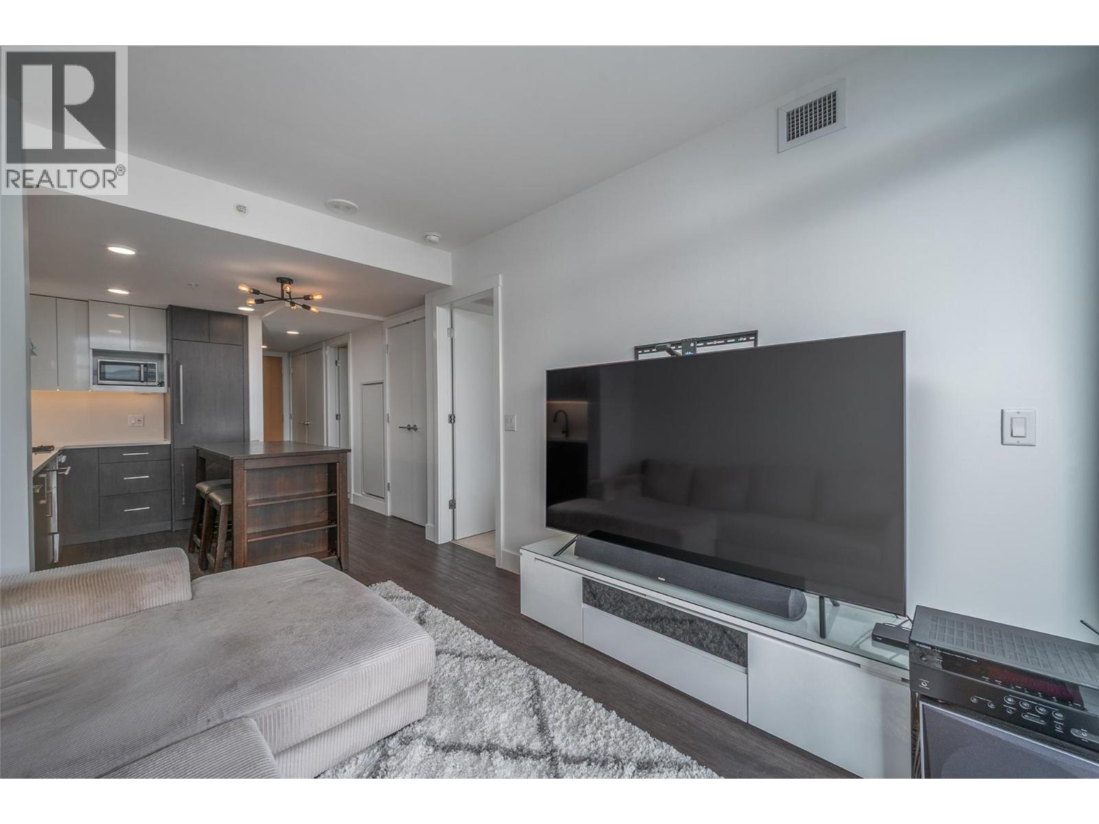 1703 1588 Ellis Street, Kelowna