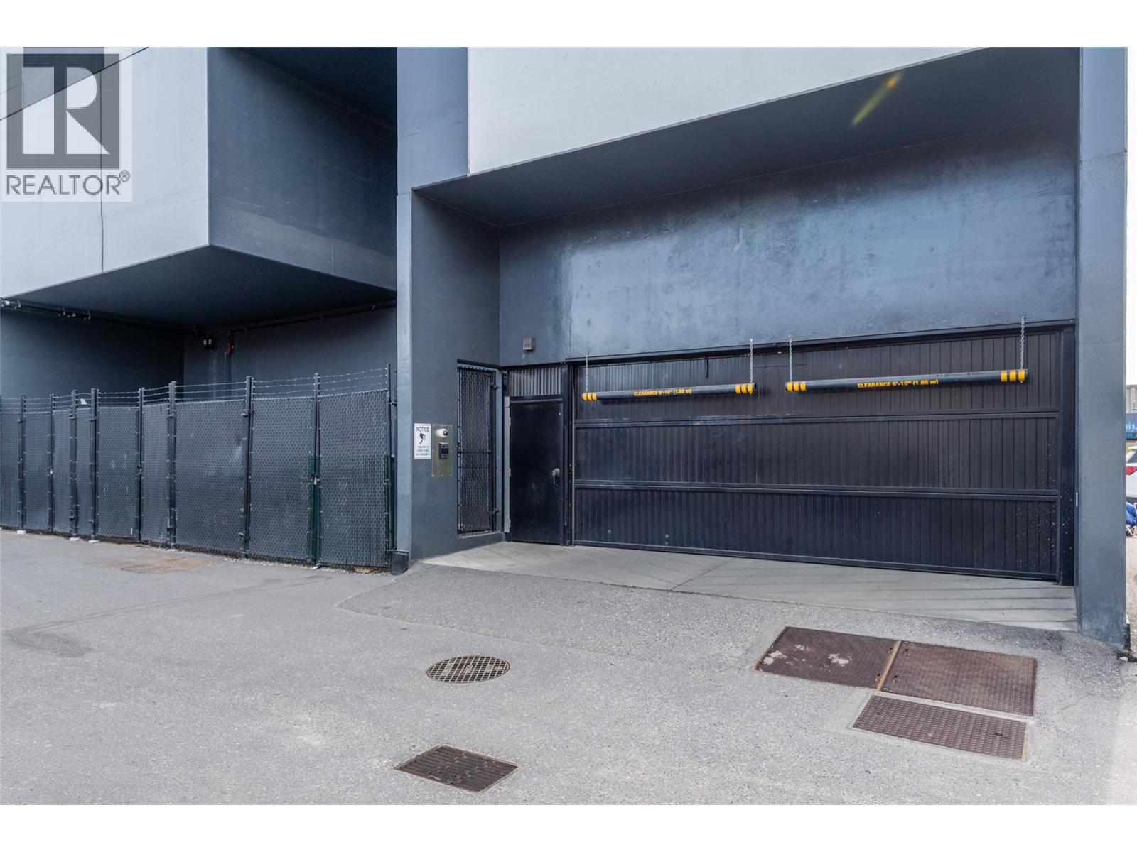 1703 1588 Ellis Street, Kelowna