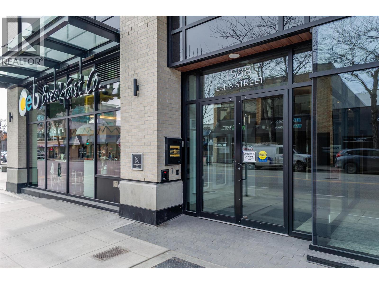 1703 1588 Ellis Street, Kelowna
