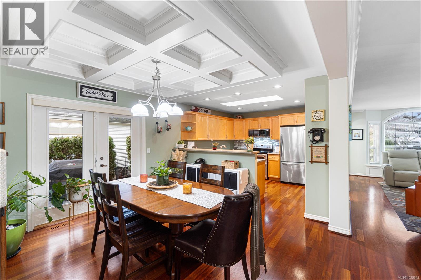 3864 HONEY LOCUST DR - 6