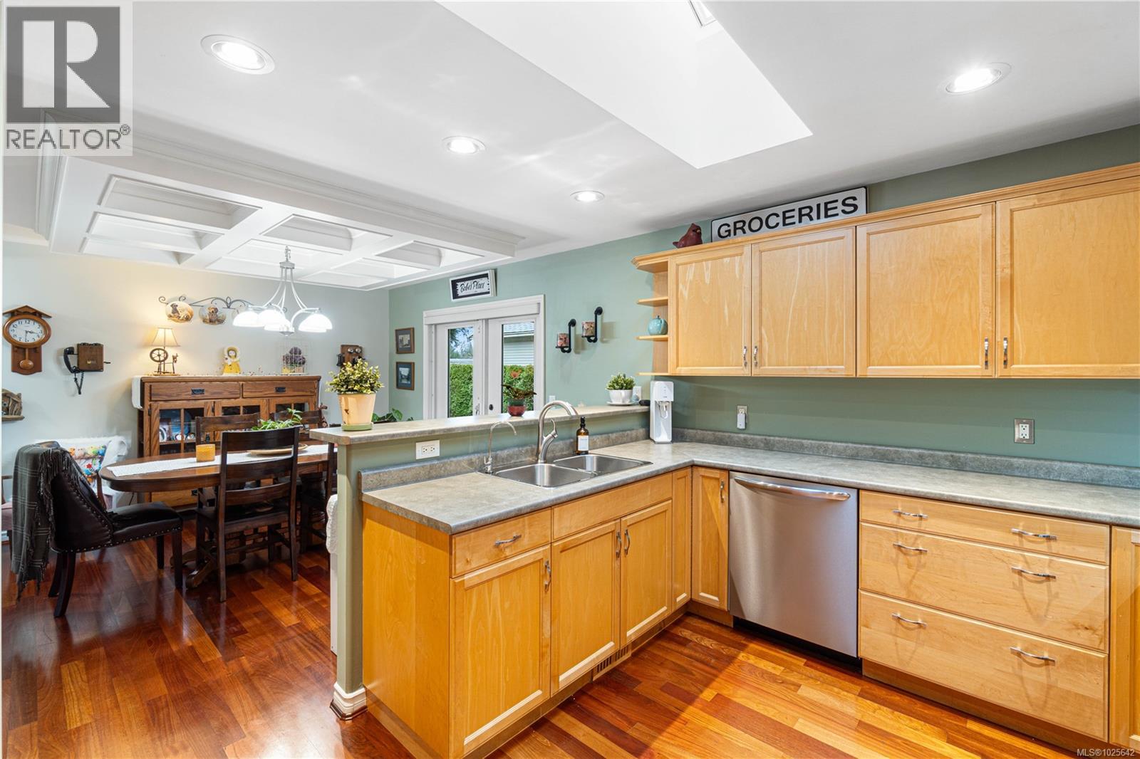 3864 HONEY LOCUST DR - 10