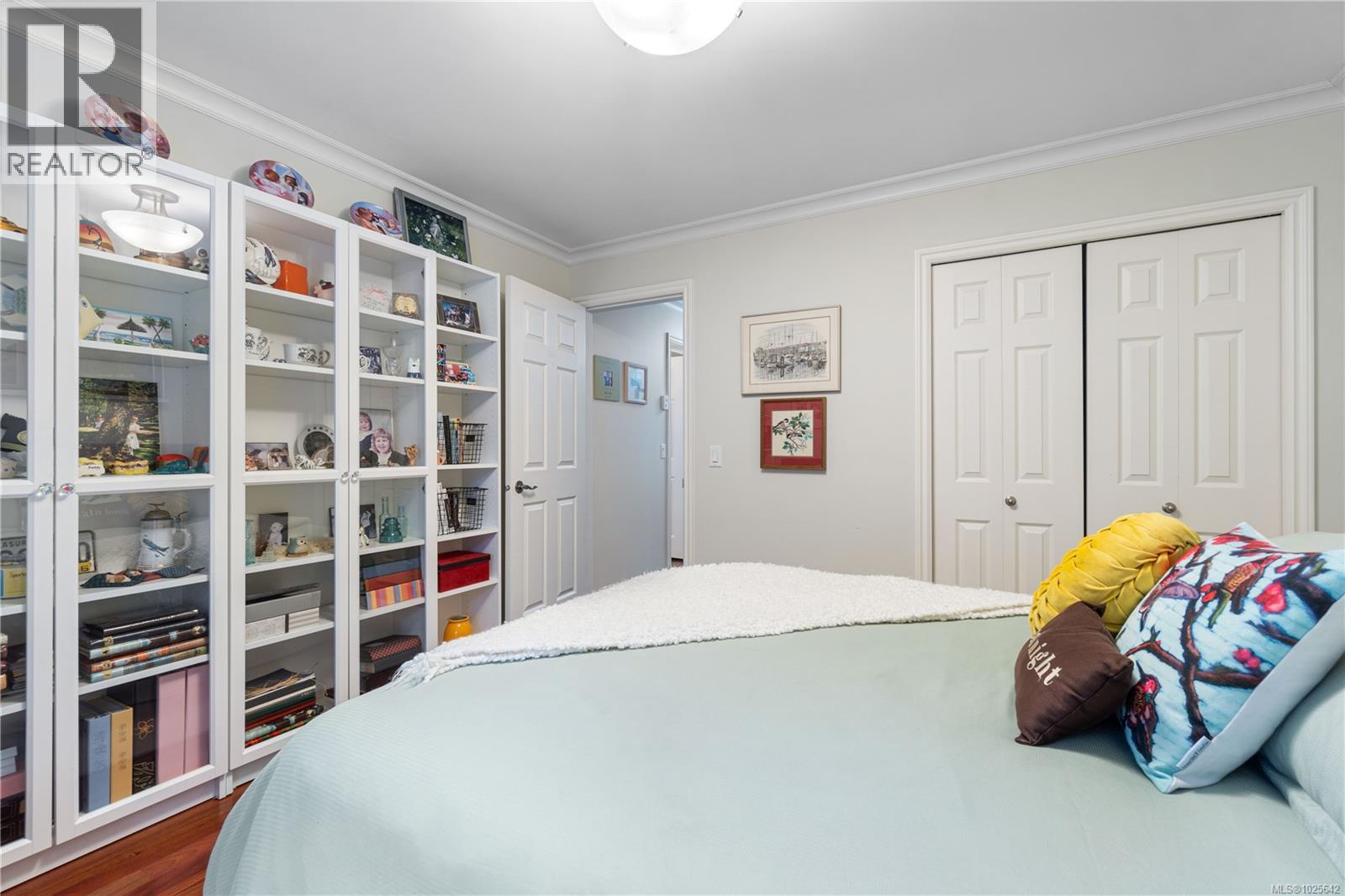 3864 HONEY LOCUST DR - 18