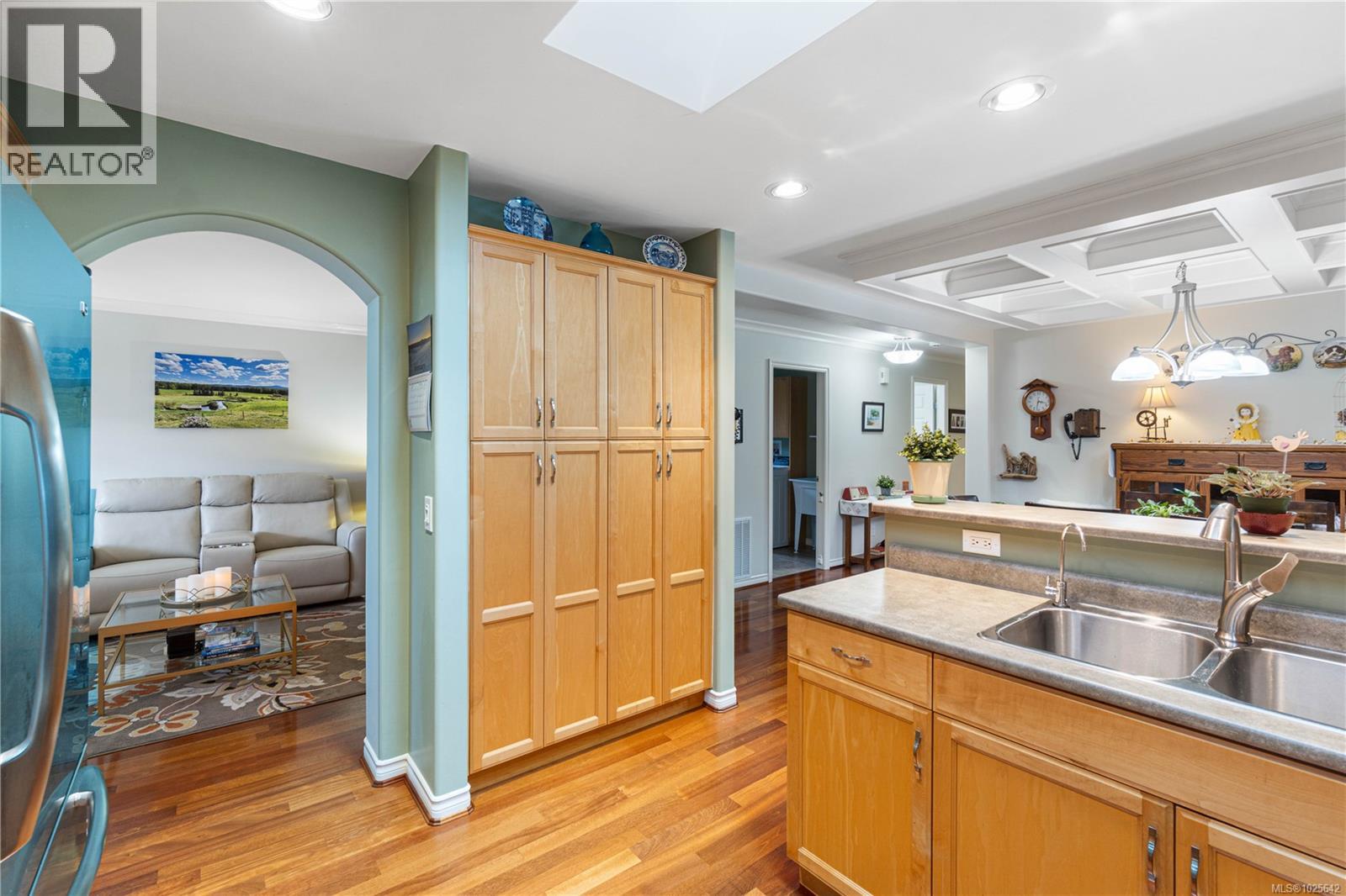 3864 HONEY LOCUST DR - 11