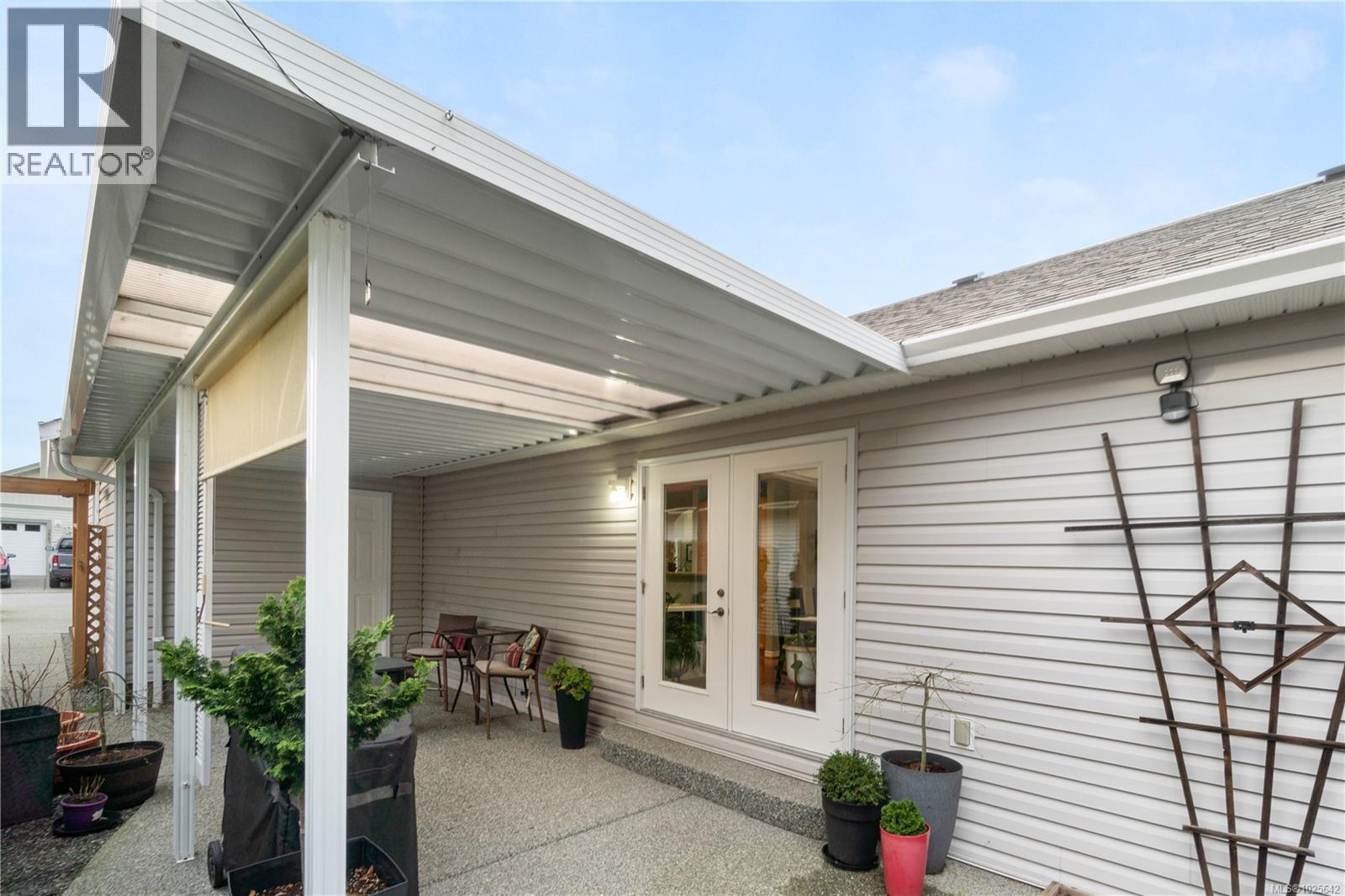 3864 HONEY LOCUST DR - 23