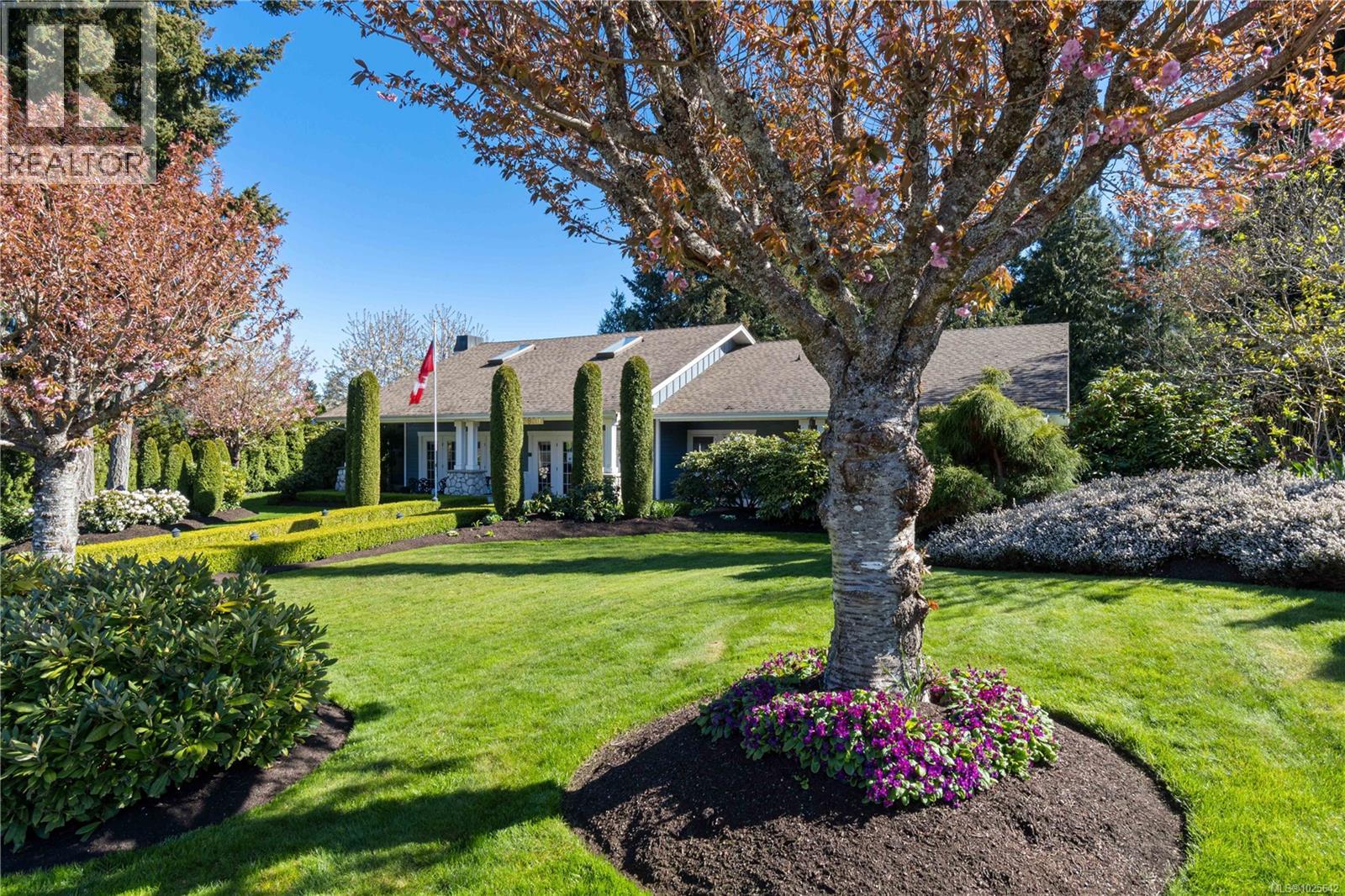 3864 HONEY LOCUST DR - 35