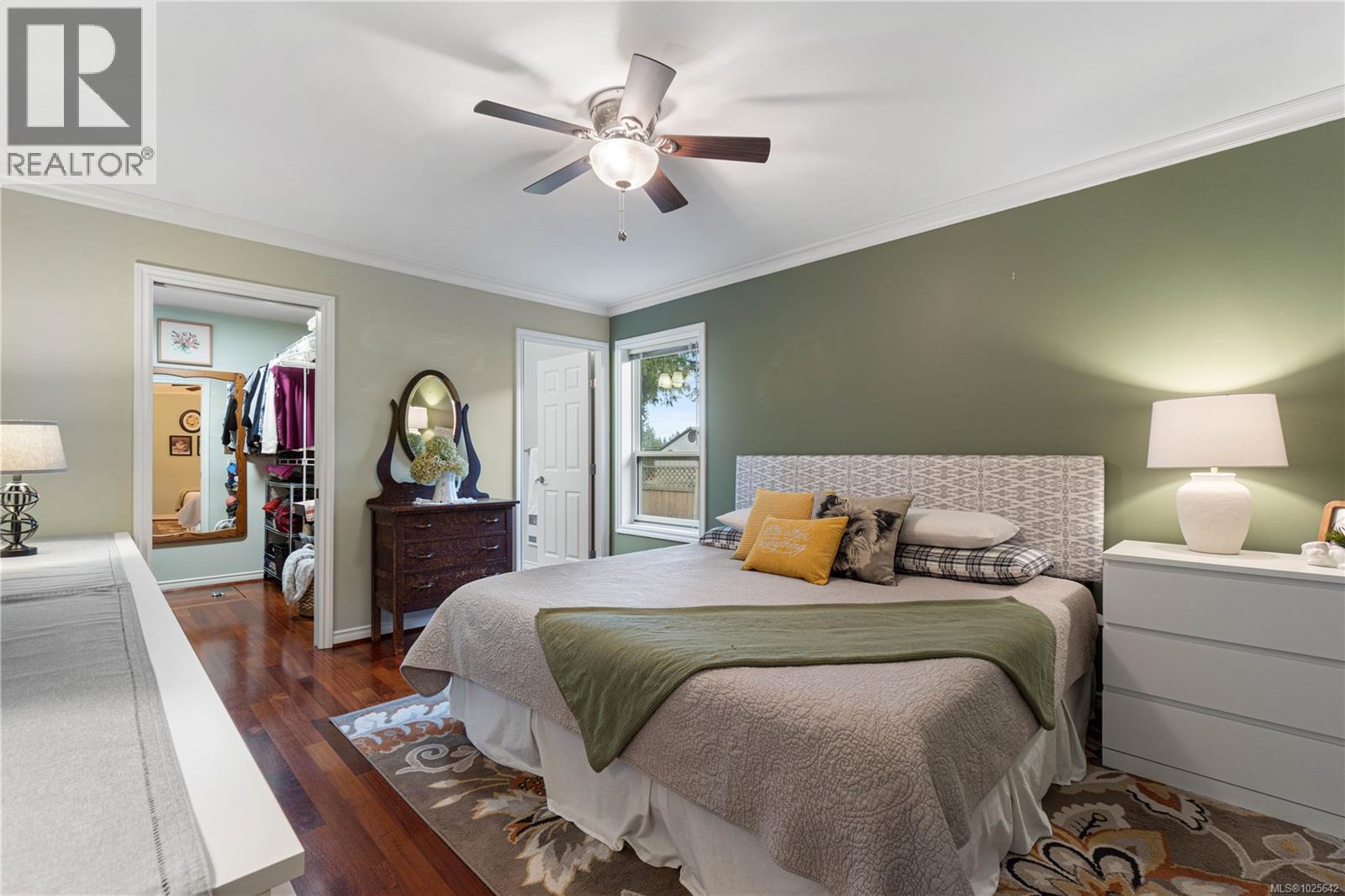 3864 HONEY LOCUST DR - 14