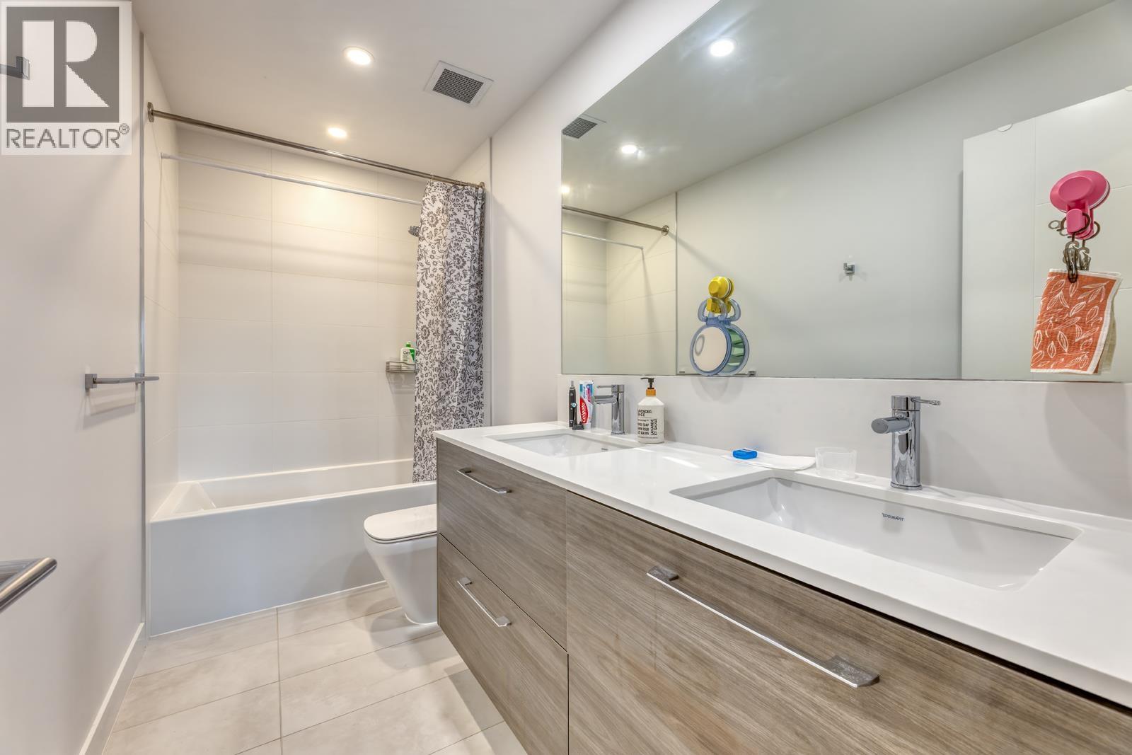 #36-10511 NO. 5 Road, Richmond