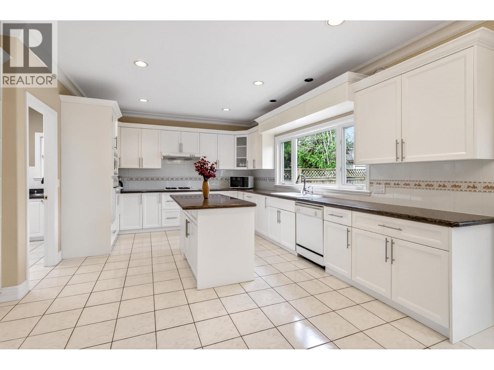 8260 CLAYSMITH Road, Richmond