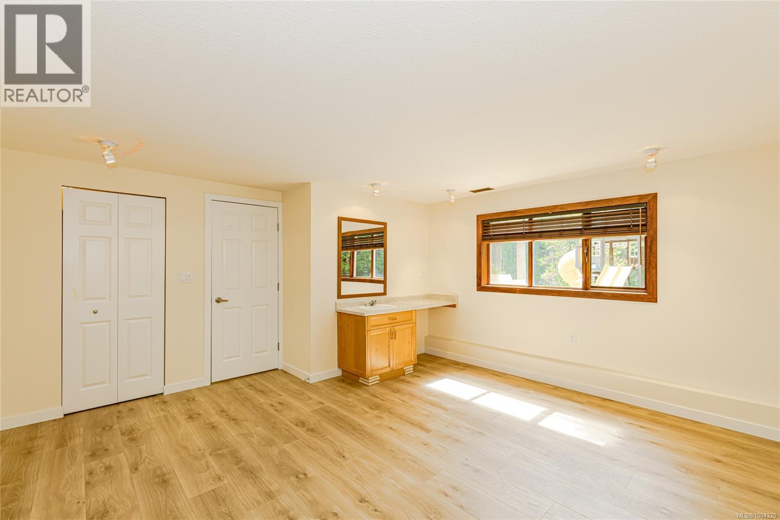 2990 Southey Point Rd - 33