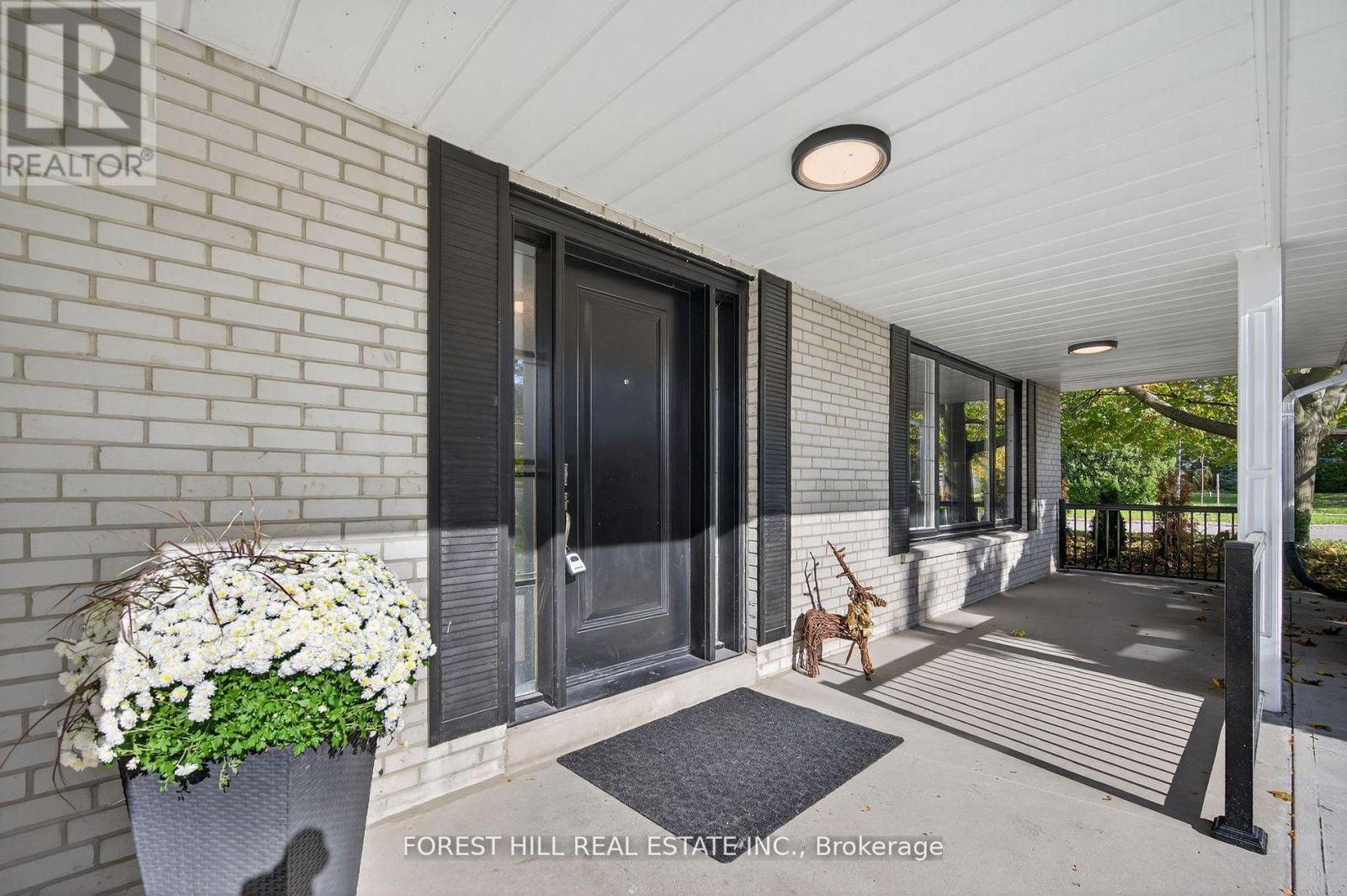 30 GOODVIEW ROAD - Photo 2 of 21, Toronto (Don Valley Village), Ontario