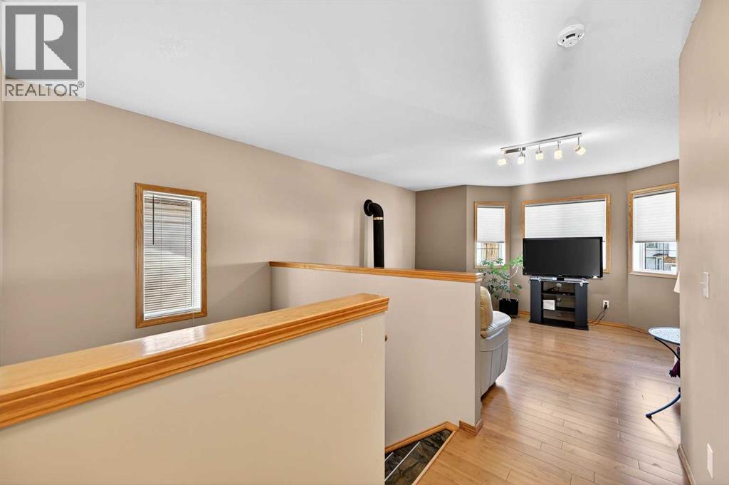 Single Family House for Sale in  Tuscarora Way NW Tuscany Calgary 