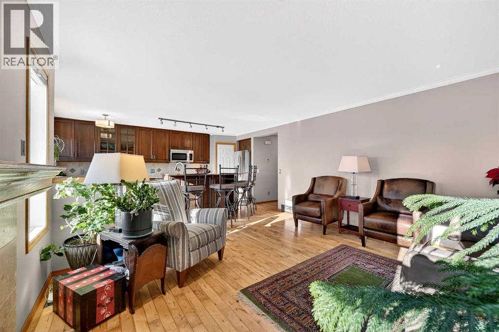 Single Family House for Sale in  Tuscarora Way NW Tuscany Calgary 