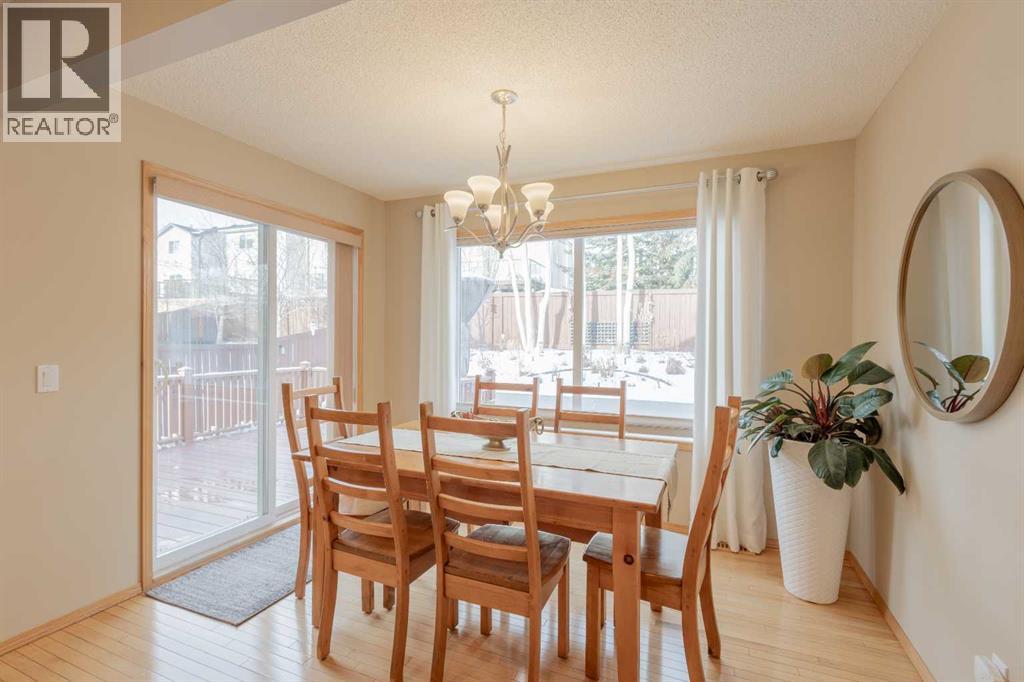 Single Family House for Sale in  Tuscany Ridge Crescent NW Tuscany Calgary 