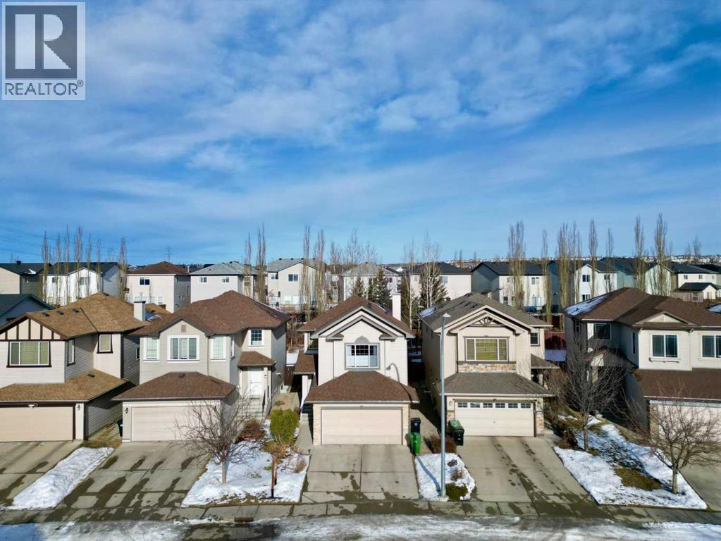 Single Family House for Sale in  Tuscany Ridge Crescent NW Tuscany Calgary 