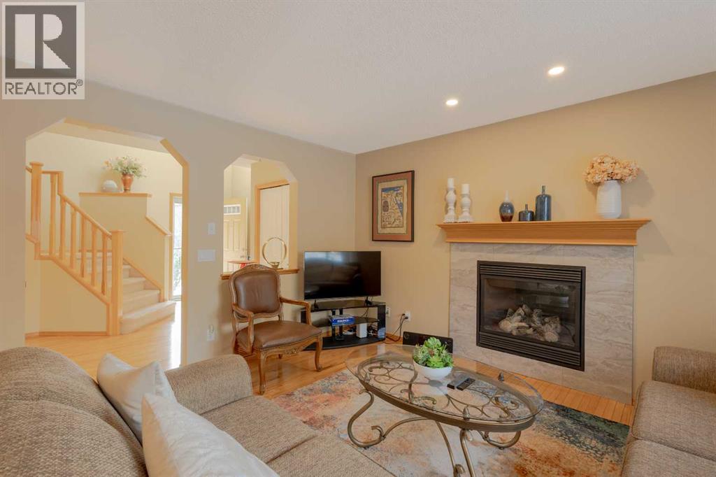 Single Family House for Sale in  Tuscany Ridge Crescent NW Tuscany Calgary 