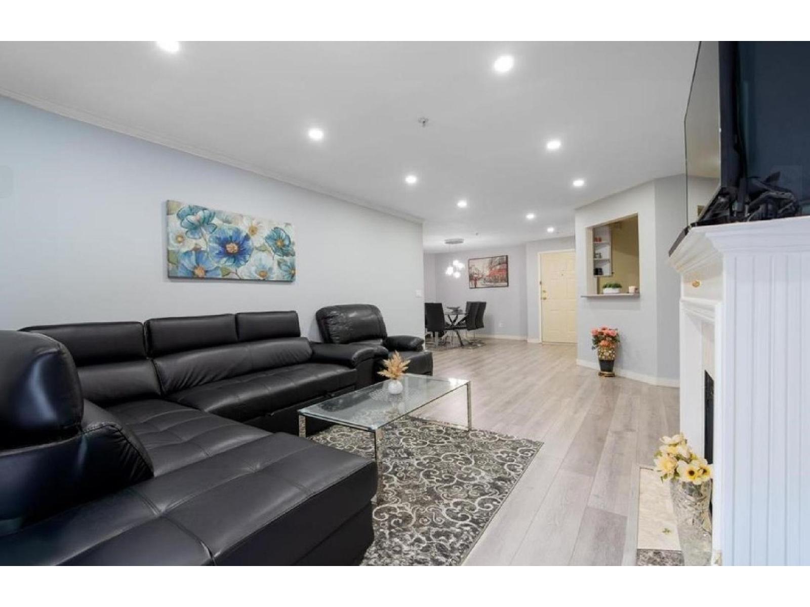 110 7161 121 Street - photo 2