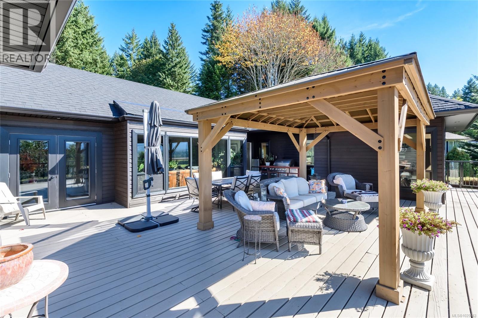 1100 Back Rd, Courtenay