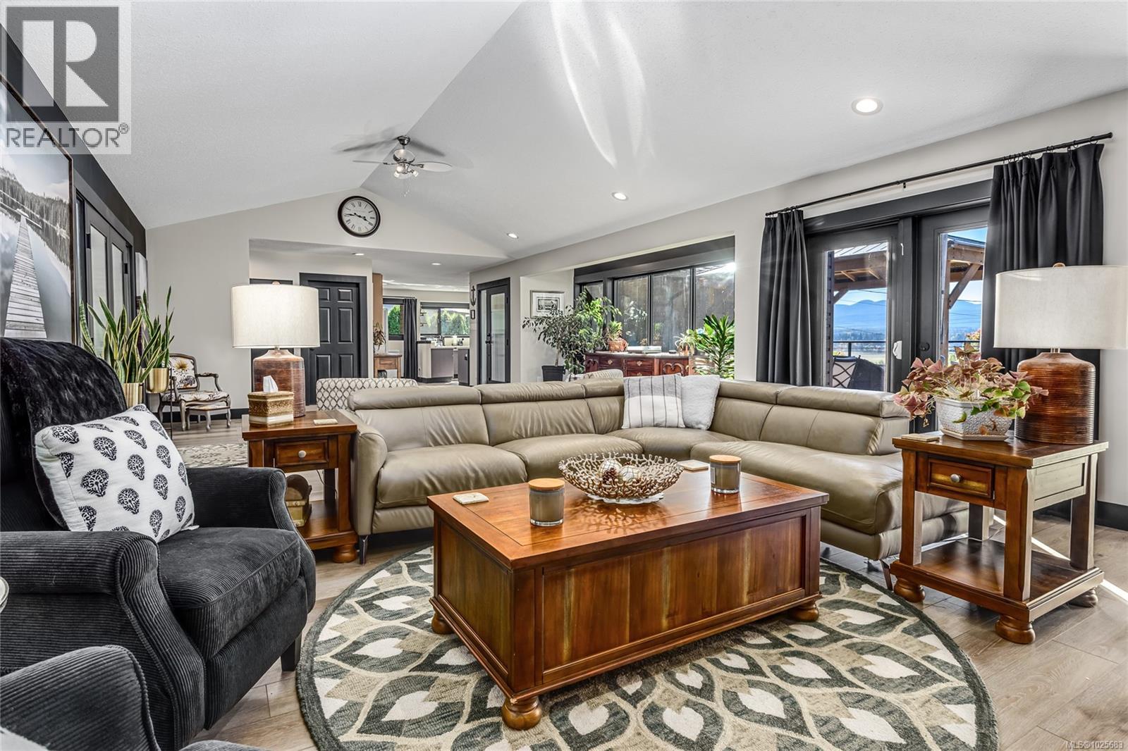 1100 Back Rd, Courtenay