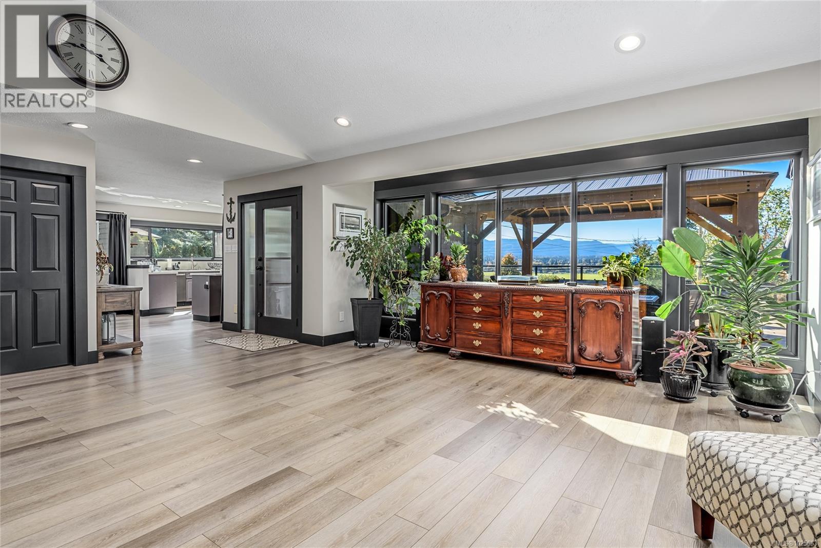 1100 Back Rd, Courtenay