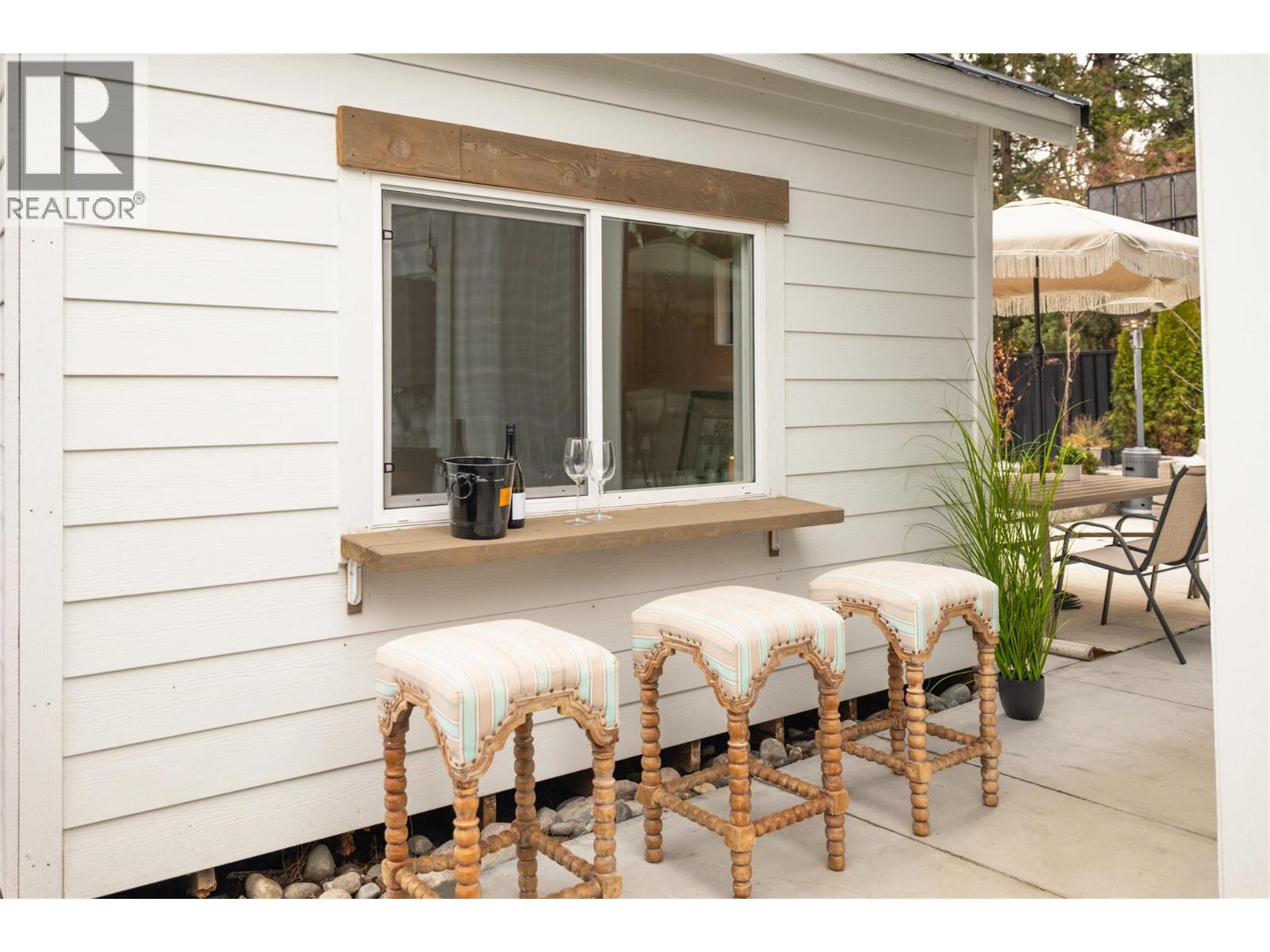 2053 Long Street, Kelowna