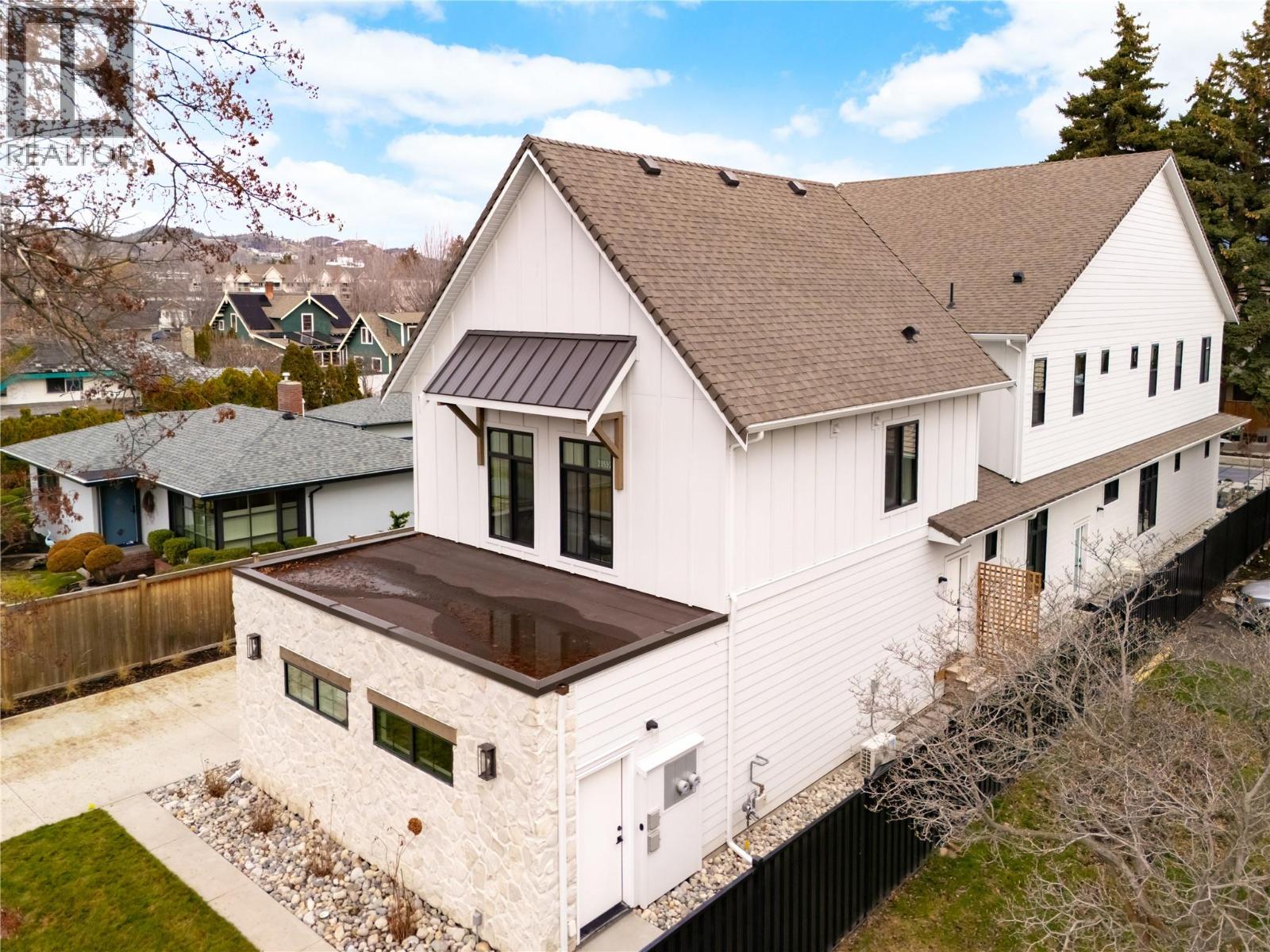 2053 Long Street, Kelowna