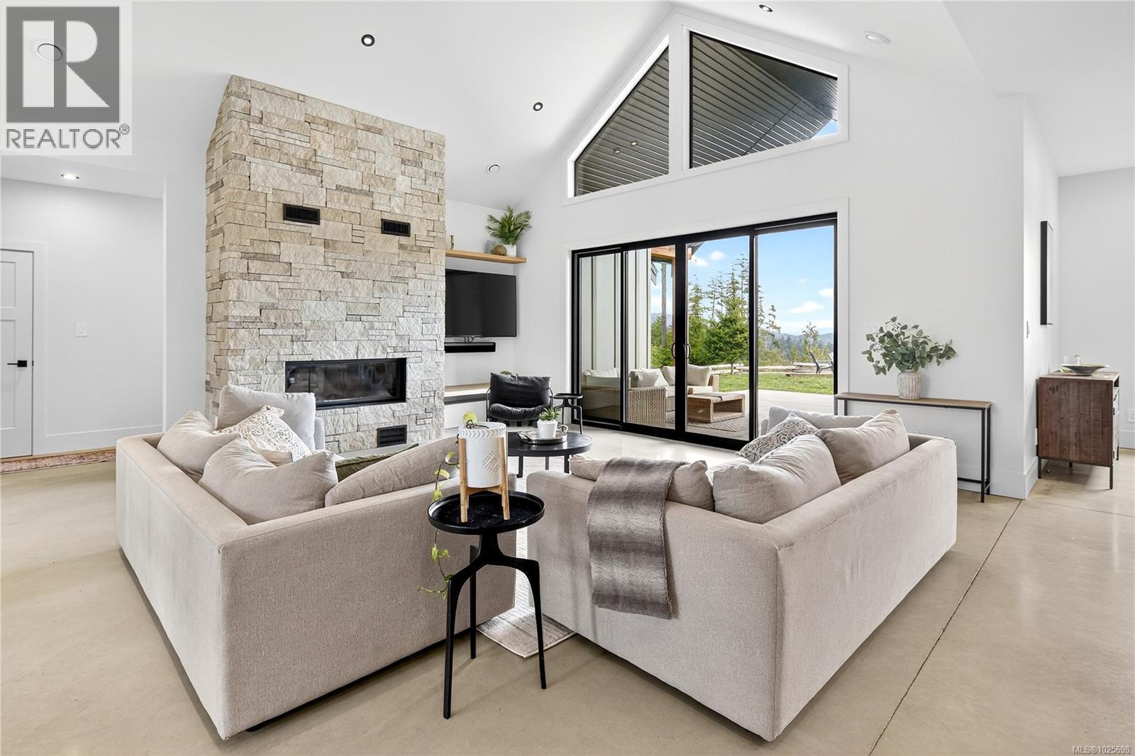 2550 Aythree Way, Sooke