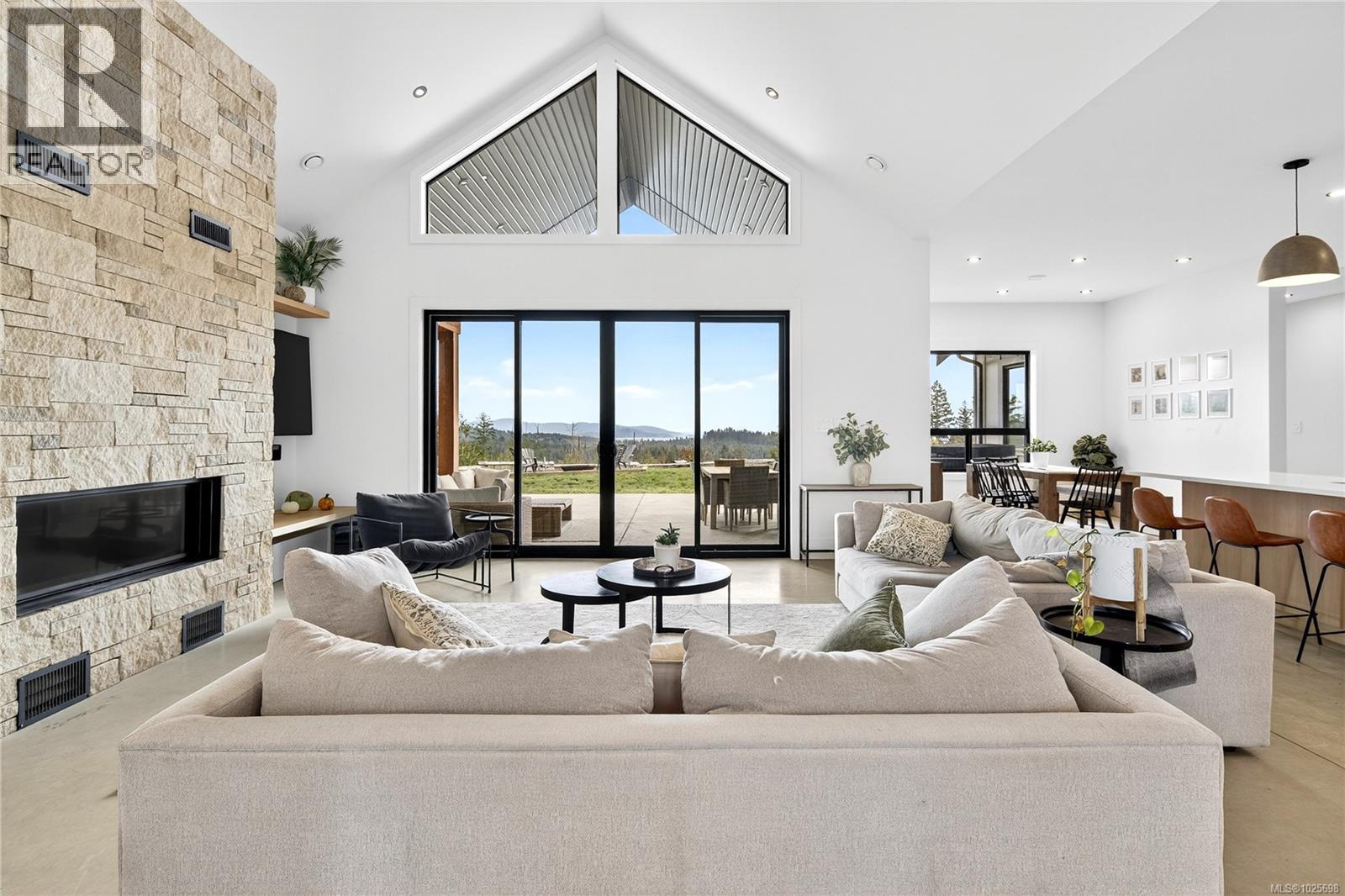 2550 Aythree Way, Sooke