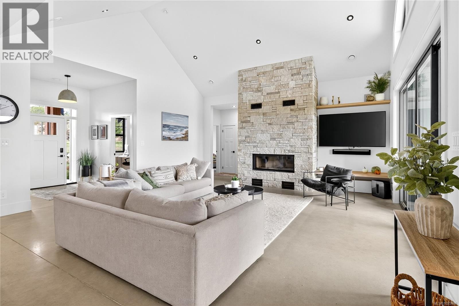 2550 Aythree Way, Sooke