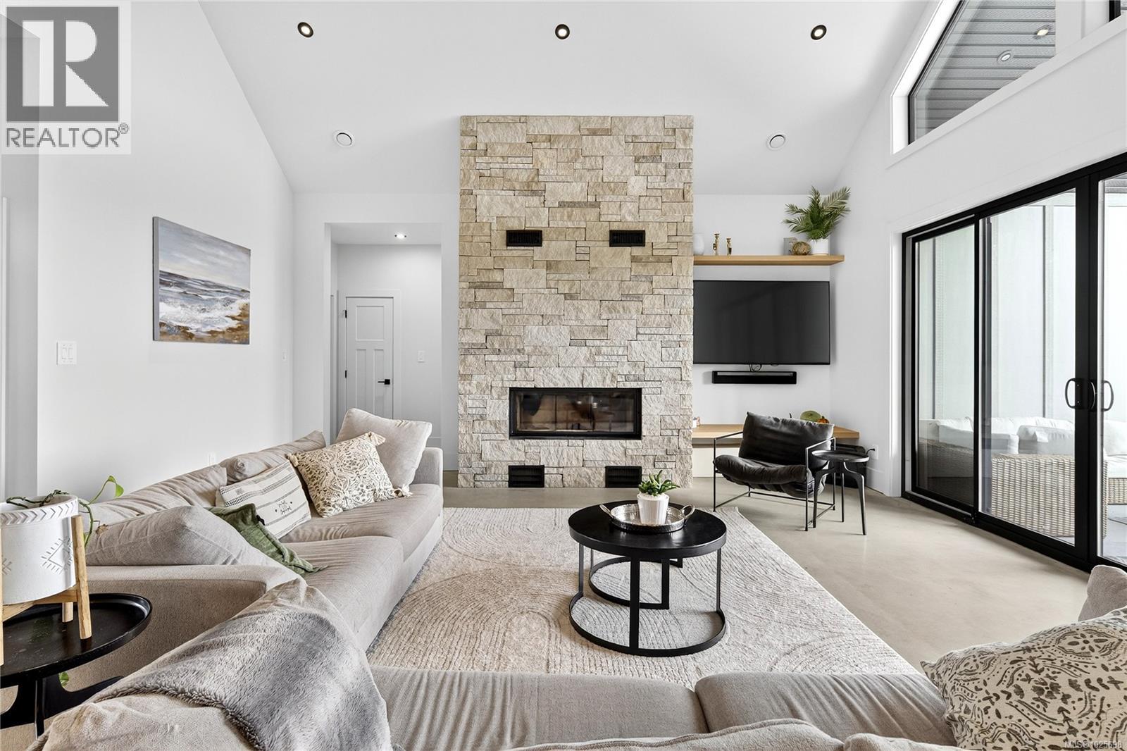 2550 Aythree Way, Sooke