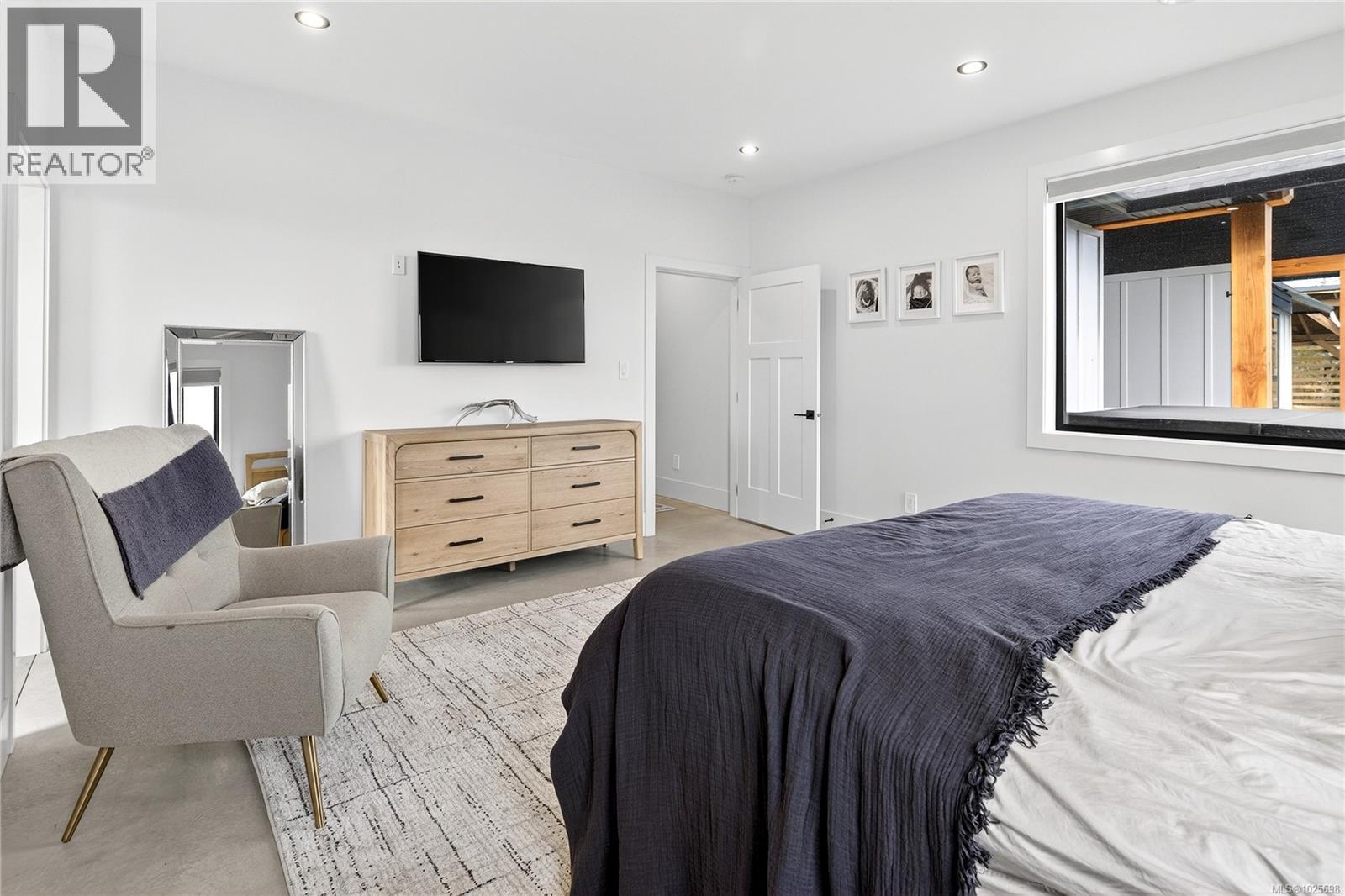 2550 Aythree Way, Sooke