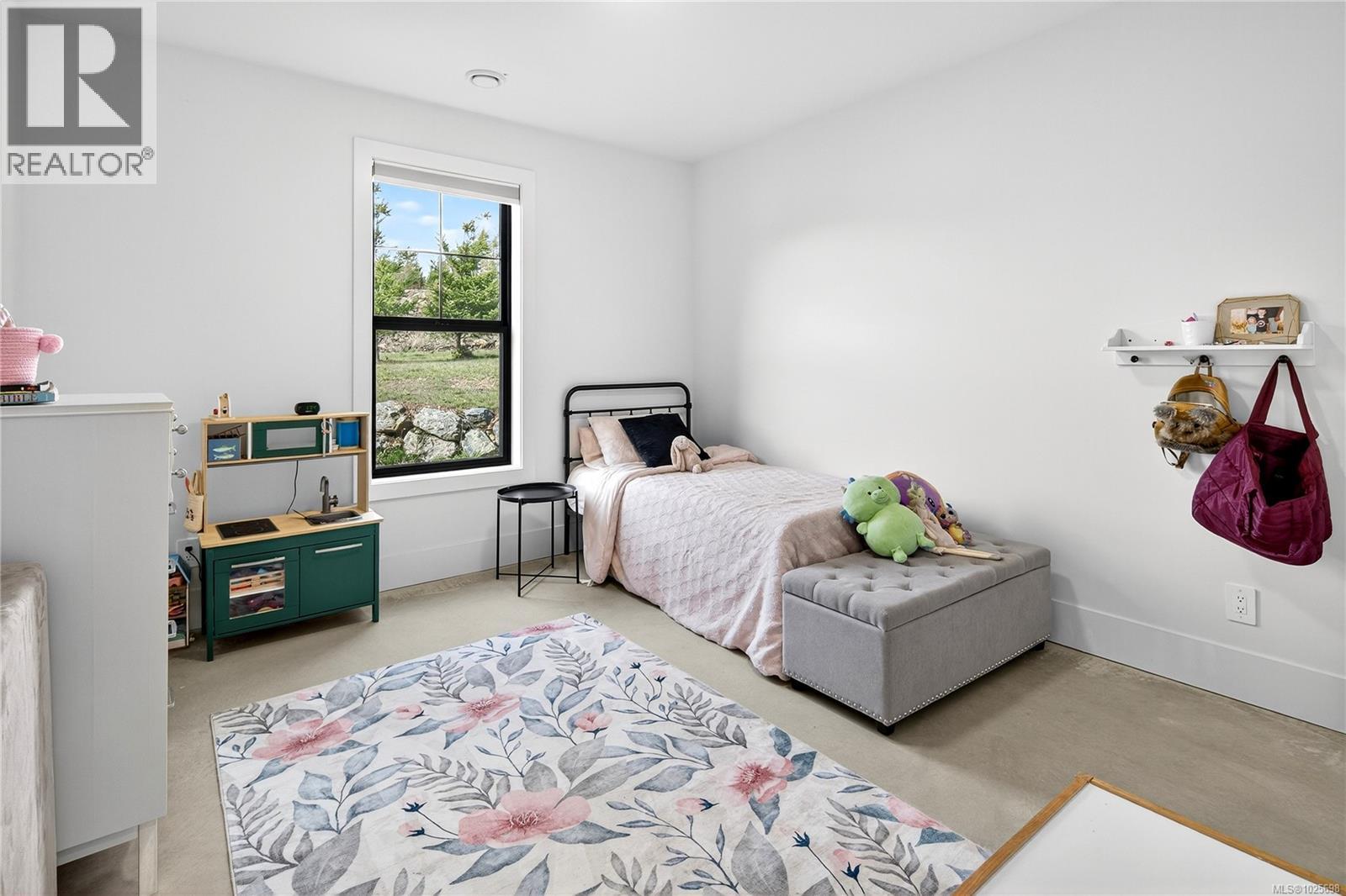 2550 Aythree Way, Sooke