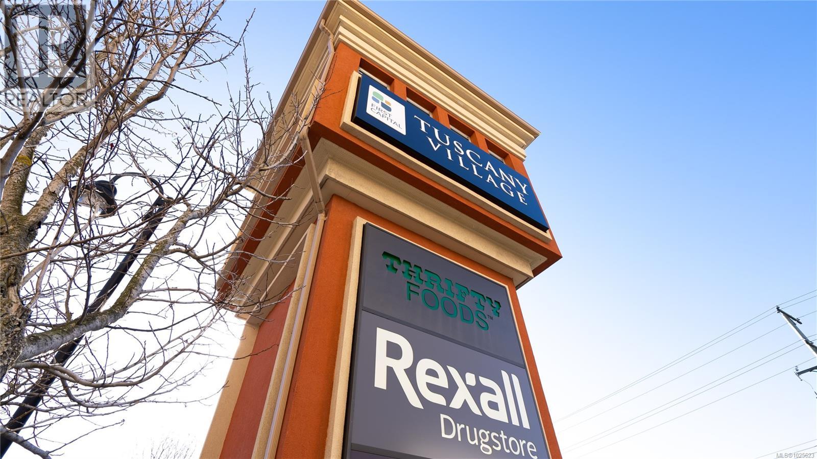 204 1597 Midgard Avenue, Saanich