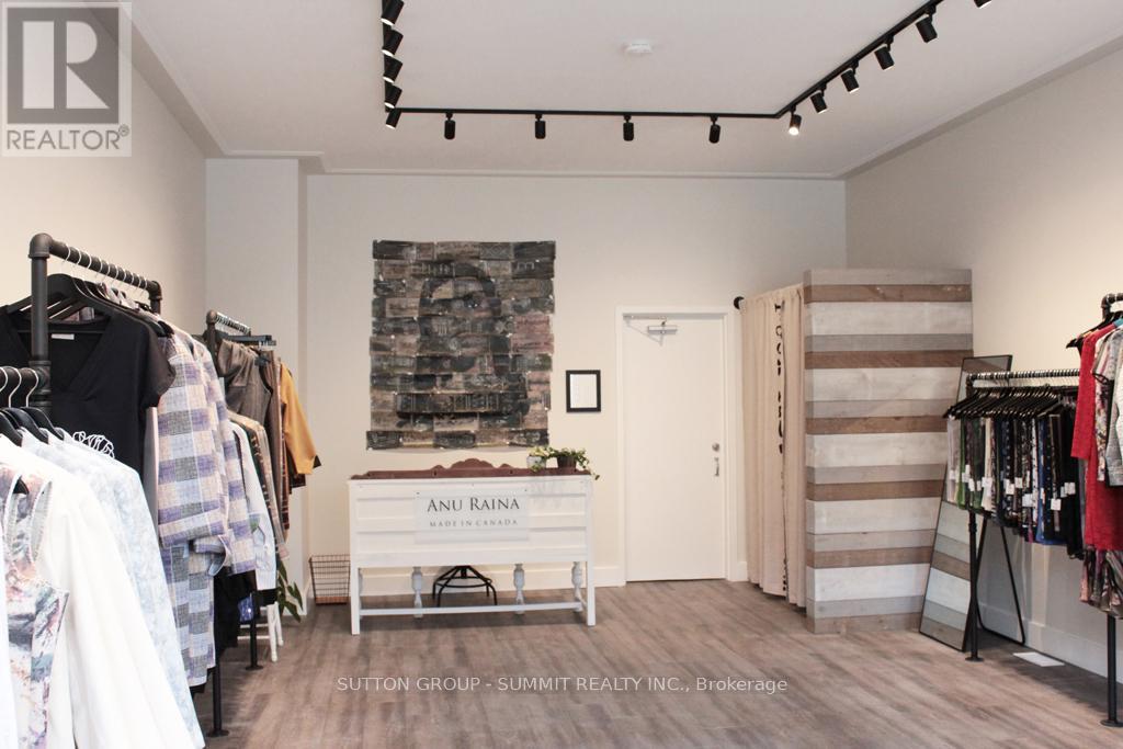 90 LAKESHORE ROAD W - 31