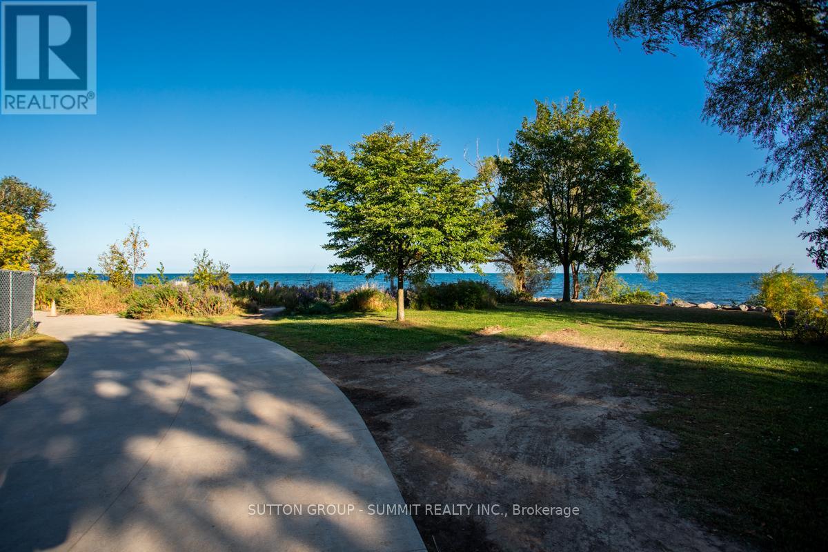 90 LAKESHORE ROAD W - 39