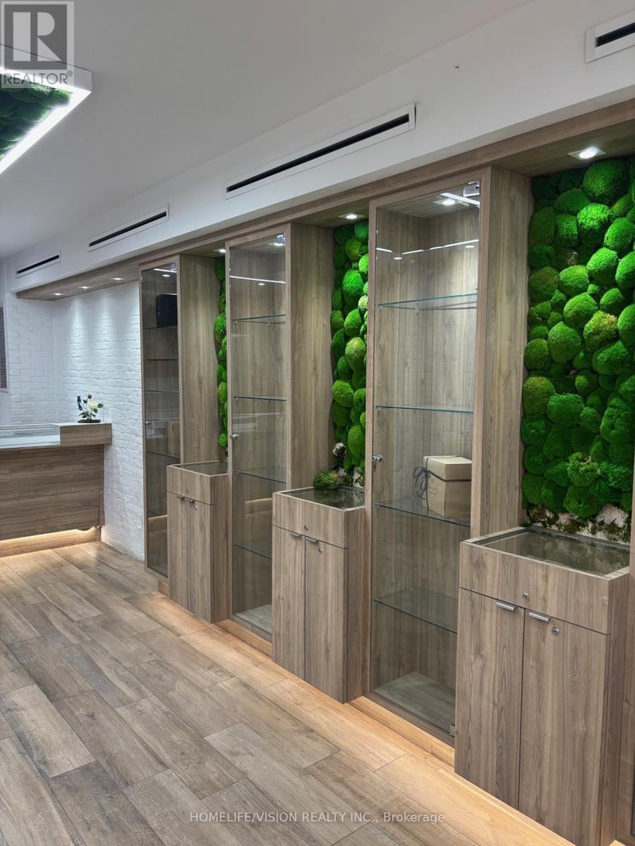 1285 WESTON ROAD - Photo 2 of 12, Toronto (Mount Dennis), Ontario