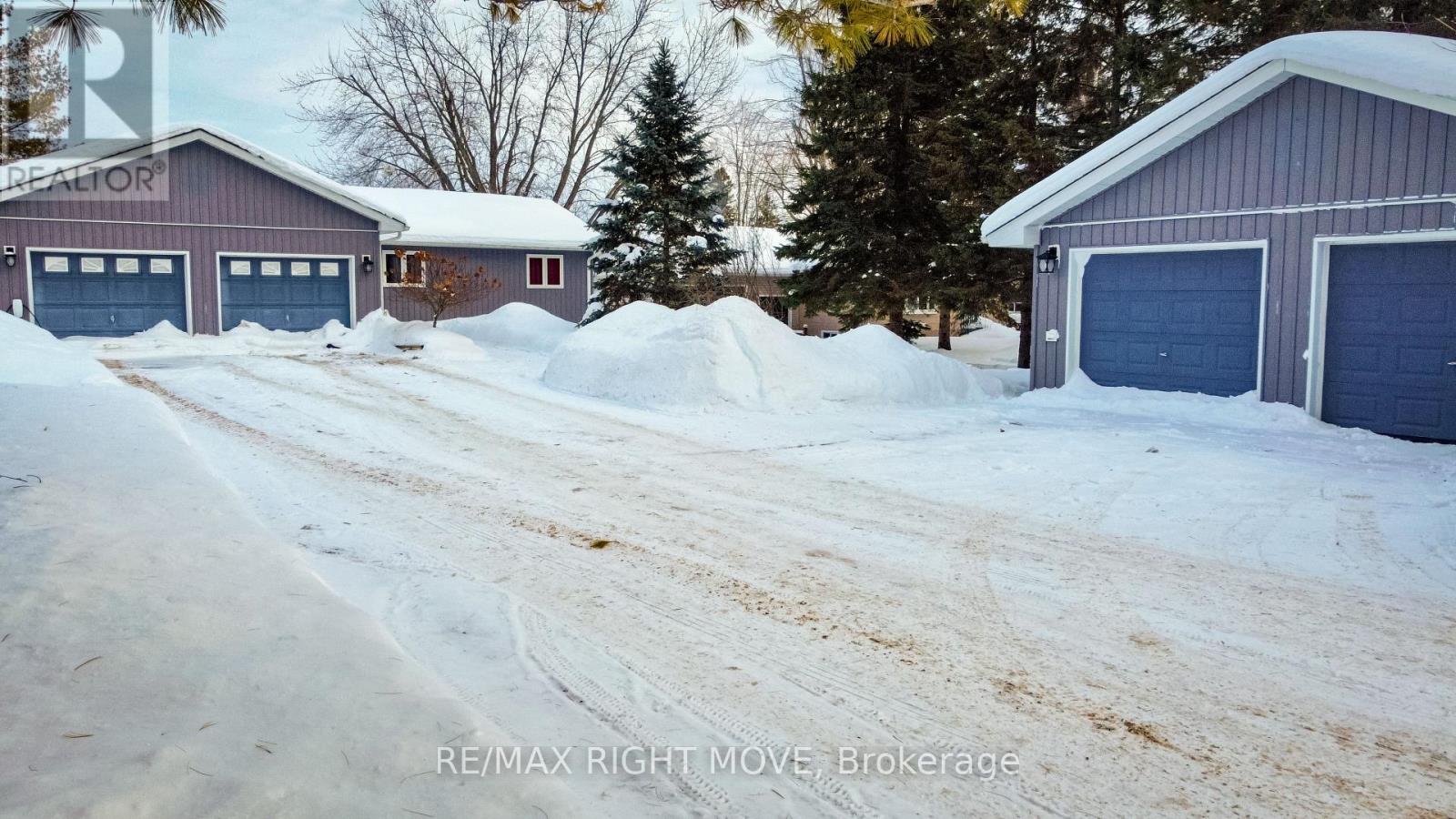 35 CEDAR BAY ROAD - Photo 4 of 38, Kawartha Lakes (Carden), Ontario