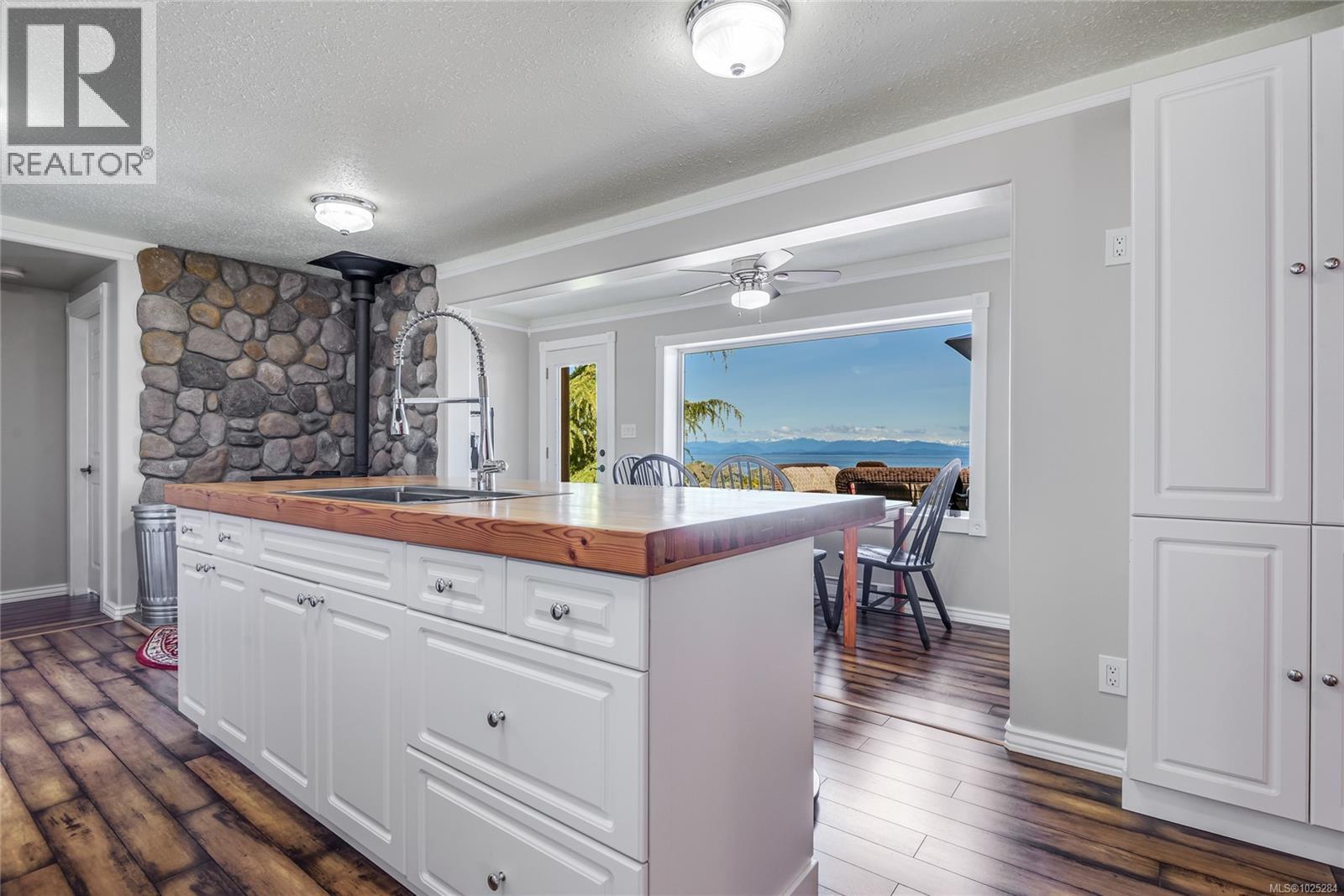 4113 Twigg Rd, Campbell River