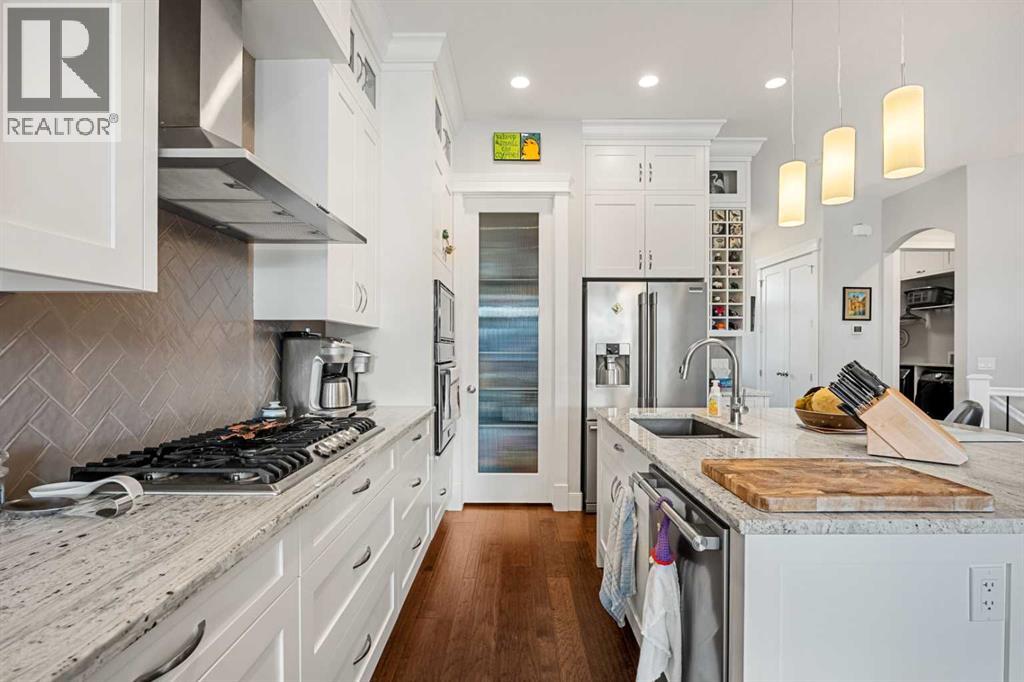 
          2253 Bayside Road Southwest
            <br/>
            <span>Airdrie</span>
            , 
            <span>AB</span>
             <span>T4B3W6</span>
         - Photo 11