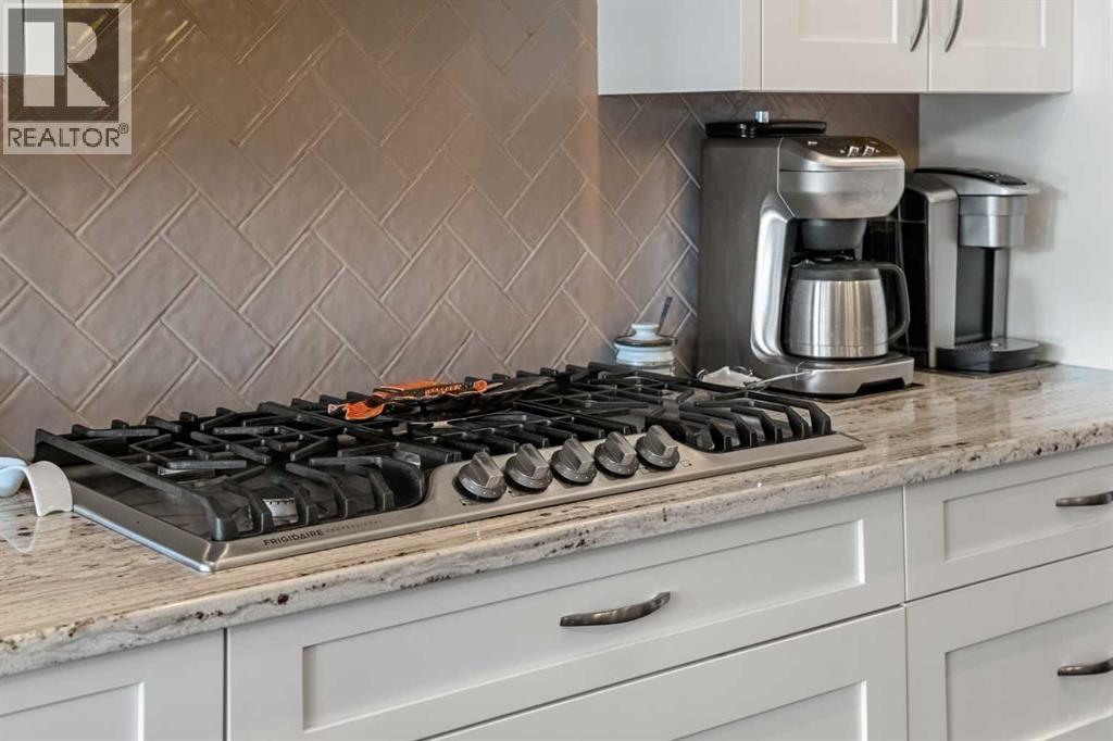 
          2253 Bayside Road Southwest
            <br/>
            <span>Airdrie</span>
            , 
            <span>AB</span>
             <span>T4B3W6</span>
         - Photo 14