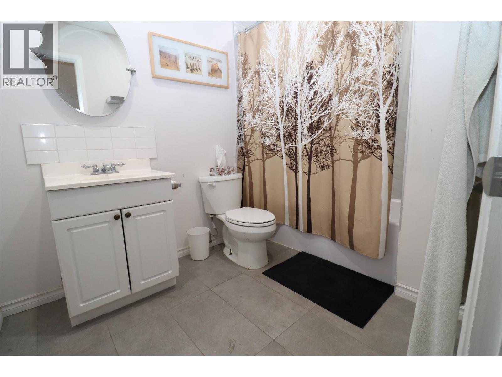 2114 STRATHCONA AVENUE, Prince George