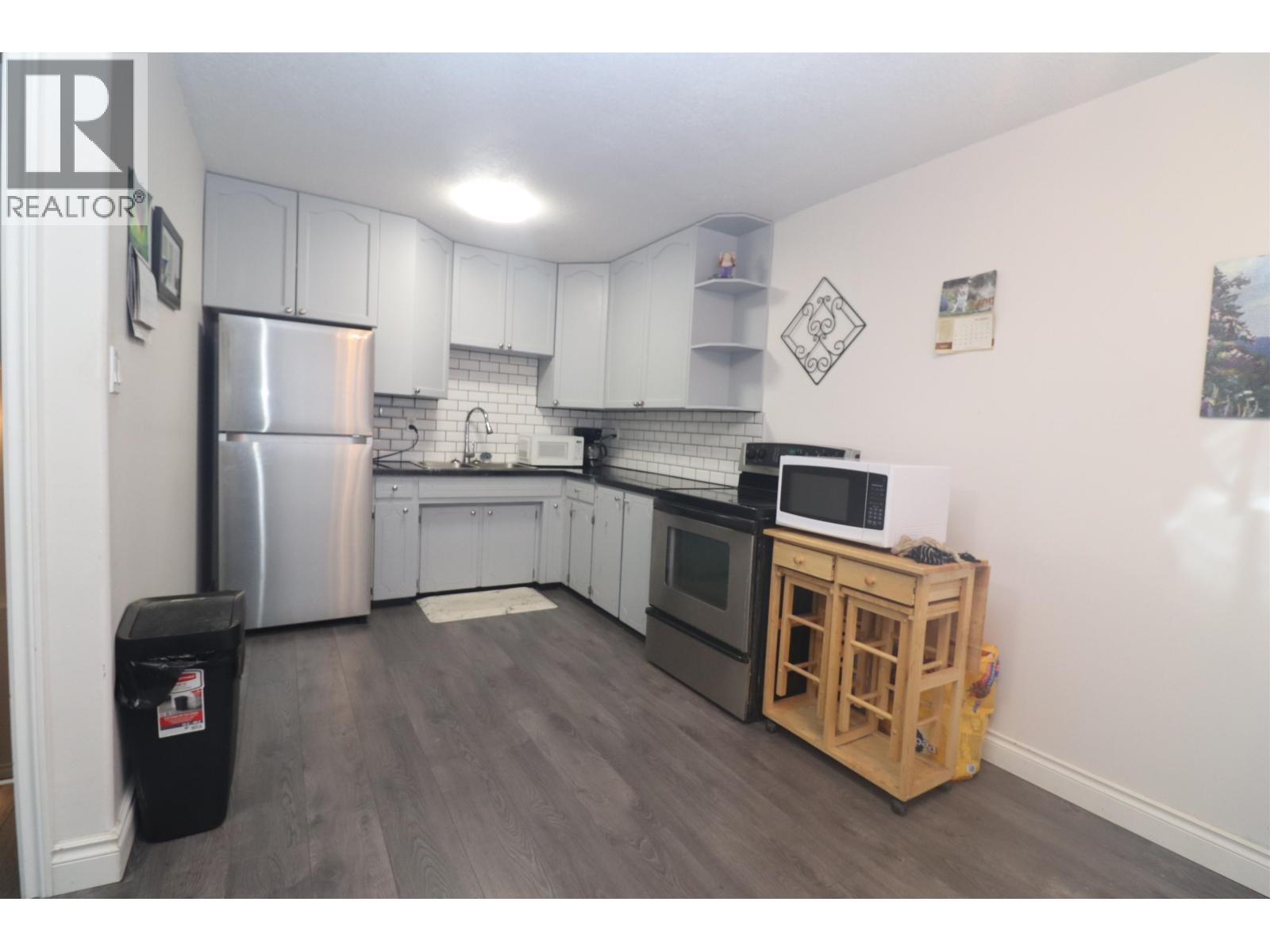 2114 STRATHCONA AVENUE - 2